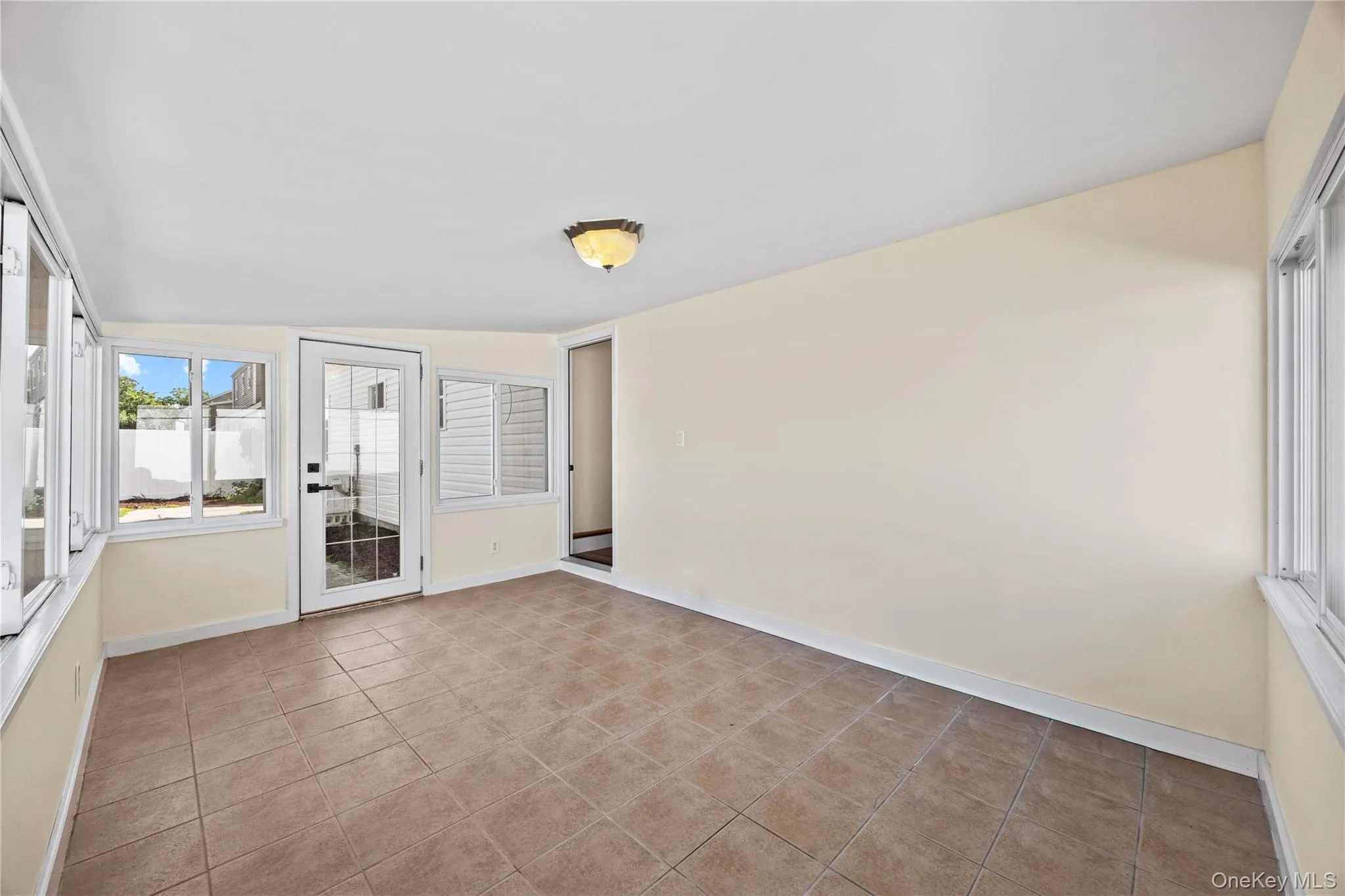 37 Gladstone Avenue, Islip, NY, 5 Bedrooms Bedrooms, 12 Rooms Rooms,3 BathroomsBathrooms,Residential,For Rent,Gladstone,0,1044812 37 Gladstone Avenue, Islip, NY, 5 Bedrooms Bedrooms, 12 Rooms Rooms,3 BathroomsBathrooms,Residential,For Rent,Gladstone,0,1044812