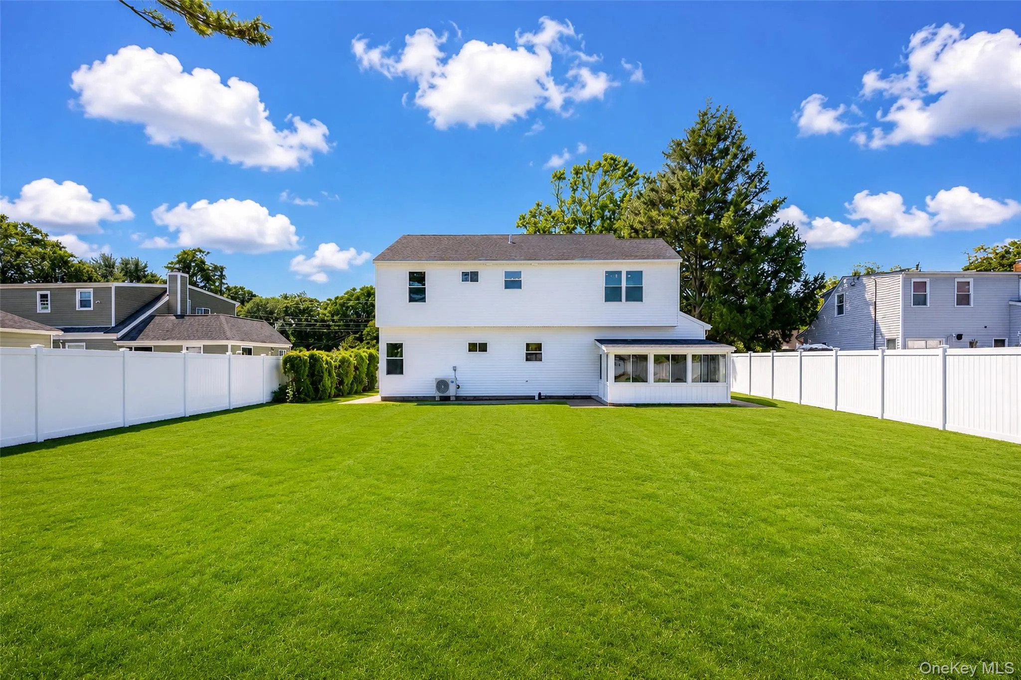 37 Gladstone Avenue, Islip, NY, 5 Bedrooms Bedrooms, 12 Rooms Rooms,3 BathroomsBathrooms,Residential,For Rent,Gladstone,0,1044812 37 Gladstone Avenue, Islip, NY, 5 Bedrooms Bedrooms, 12 Rooms Rooms,3 BathroomsBathrooms,Residential,For Rent,Gladstone,0,1044812
