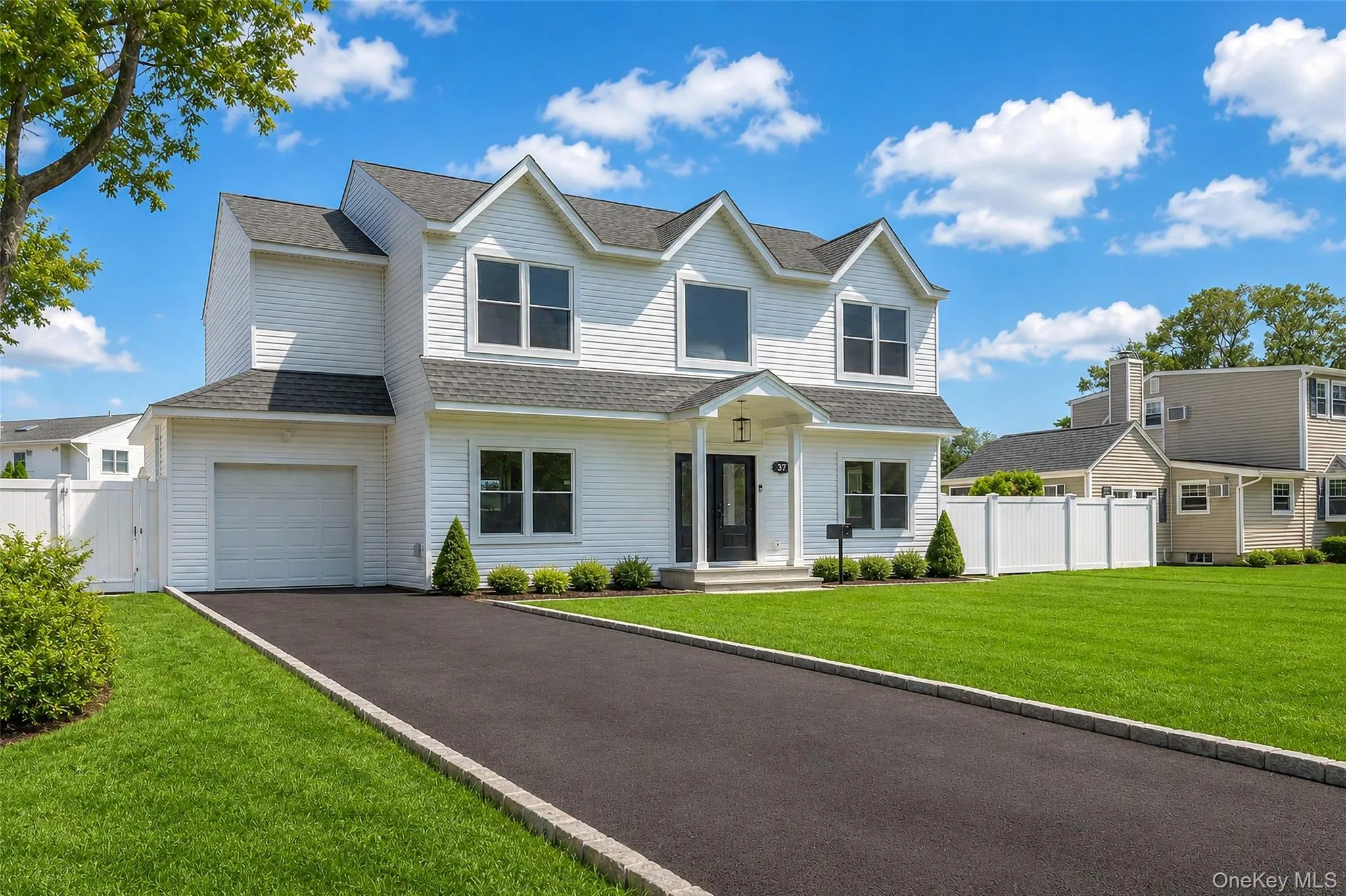 37 Gladstone Avenue, Islip, NY, 5 Bedrooms Bedrooms, 12 Rooms Rooms,3 BathroomsBathrooms,Residential,For Rent,Gladstone,0,1044812 37 Gladstone Avenue, Islip, NY, 5 Bedrooms Bedrooms, 12 Rooms Rooms,3 BathroomsBathrooms,Residential,For Rent,Gladstone,0,1044812
