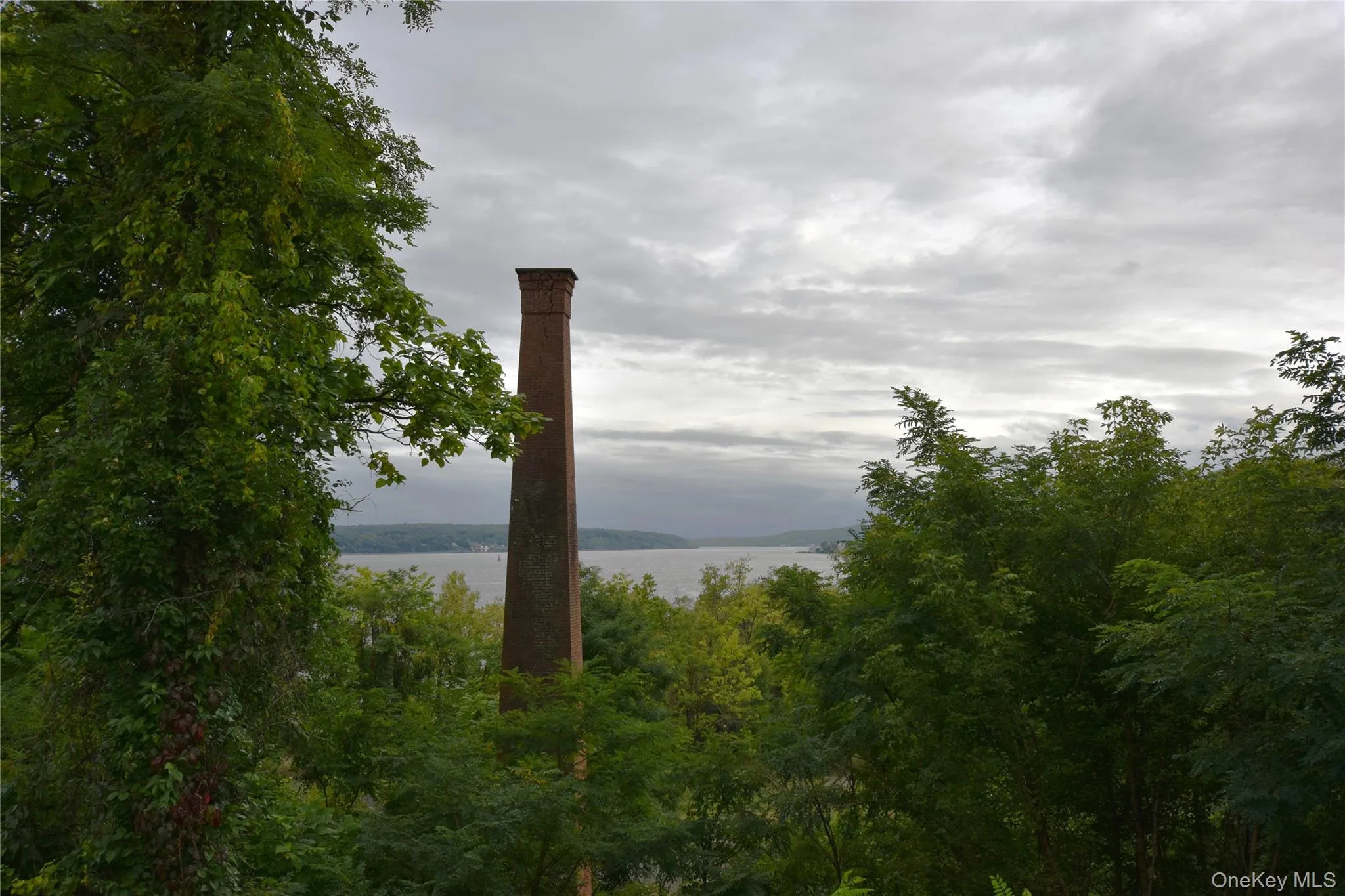 200 Willow Street, Kingston (town), NY, 2 Bedrooms Bedrooms, 5 Rooms Rooms,1 BathroomBathrooms,Residential,For Rent,Willow,0,1044818 200 Willow Street, Kingston (town), NY, 2 Bedrooms Bedrooms, 5 Rooms Rooms,1 BathroomBathrooms,Residential,For Rent,Willow,0,1044818