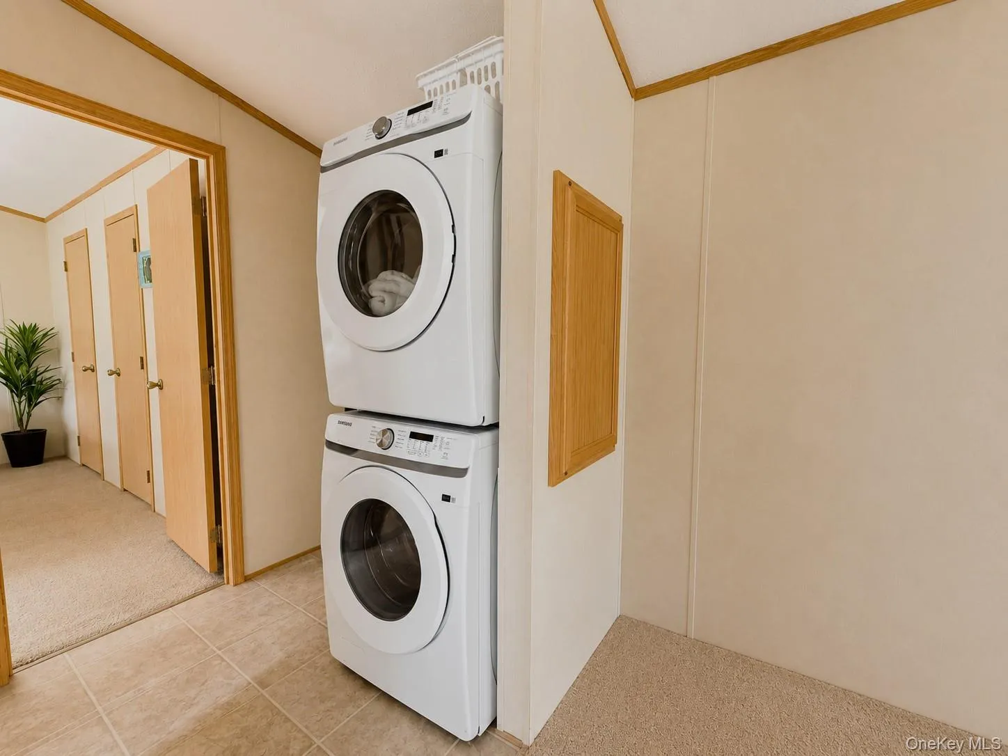 200 Willow Street, Kingston (town), NY, 2 Bedrooms Bedrooms, 5 Rooms Rooms,1 BathroomBathrooms,Residential,For Rent,Willow,0,1044818 200 Willow Street, Kingston (town), NY, 2 Bedrooms Bedrooms, 5 Rooms Rooms,1 BathroomBathrooms,Residential,For Rent,Willow,0,1044818