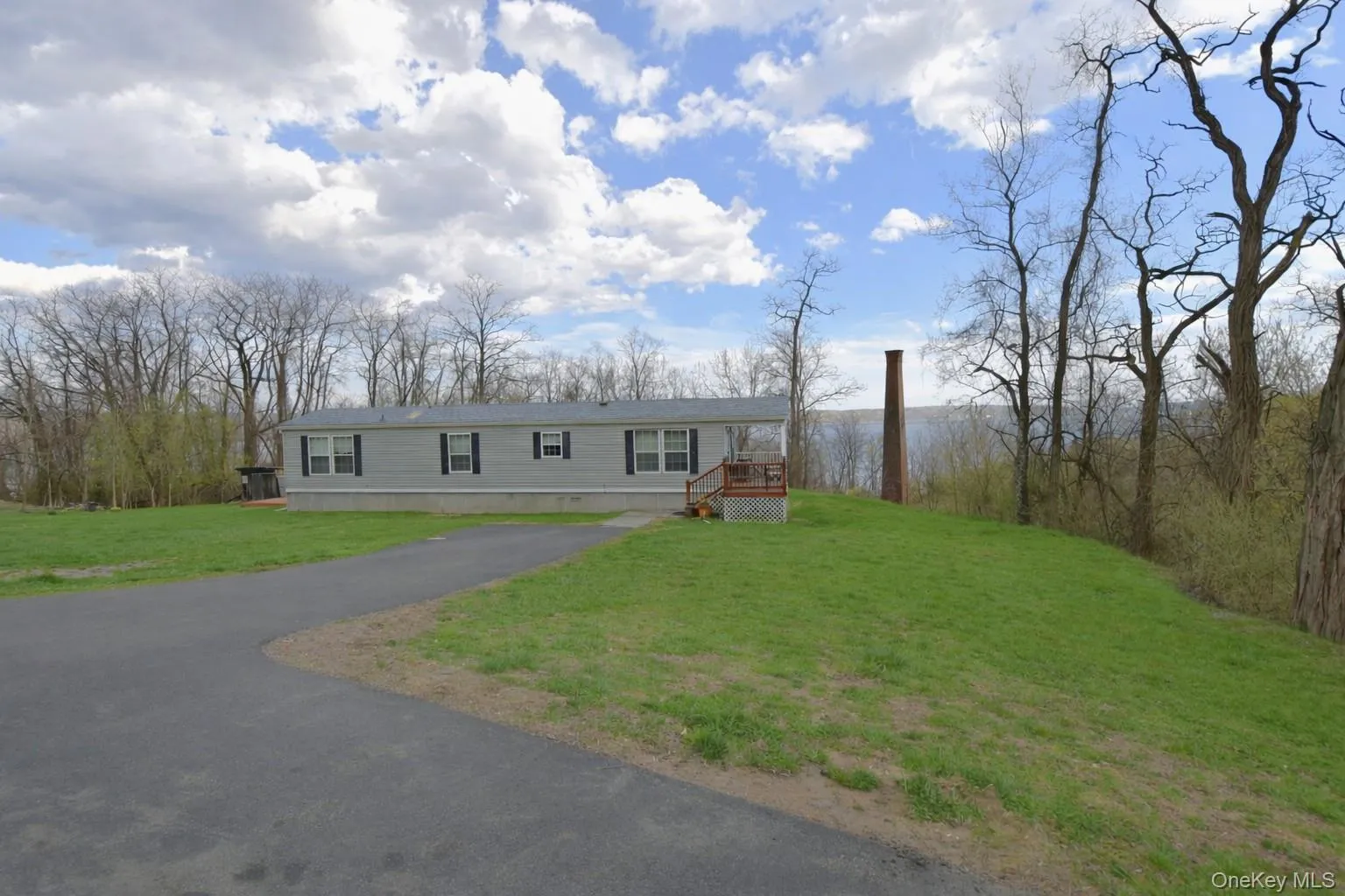 200 Willow Street, Kingston (town), NY, 2 Bedrooms Bedrooms, 5 Rooms Rooms,1 BathroomBathrooms,Residential,For Rent,Willow,0,1044818 200 Willow Street, Kingston (town), NY, 2 Bedrooms Bedrooms, 5 Rooms Rooms,1 BathroomBathrooms,Residential,For Rent,Willow,0,1044818