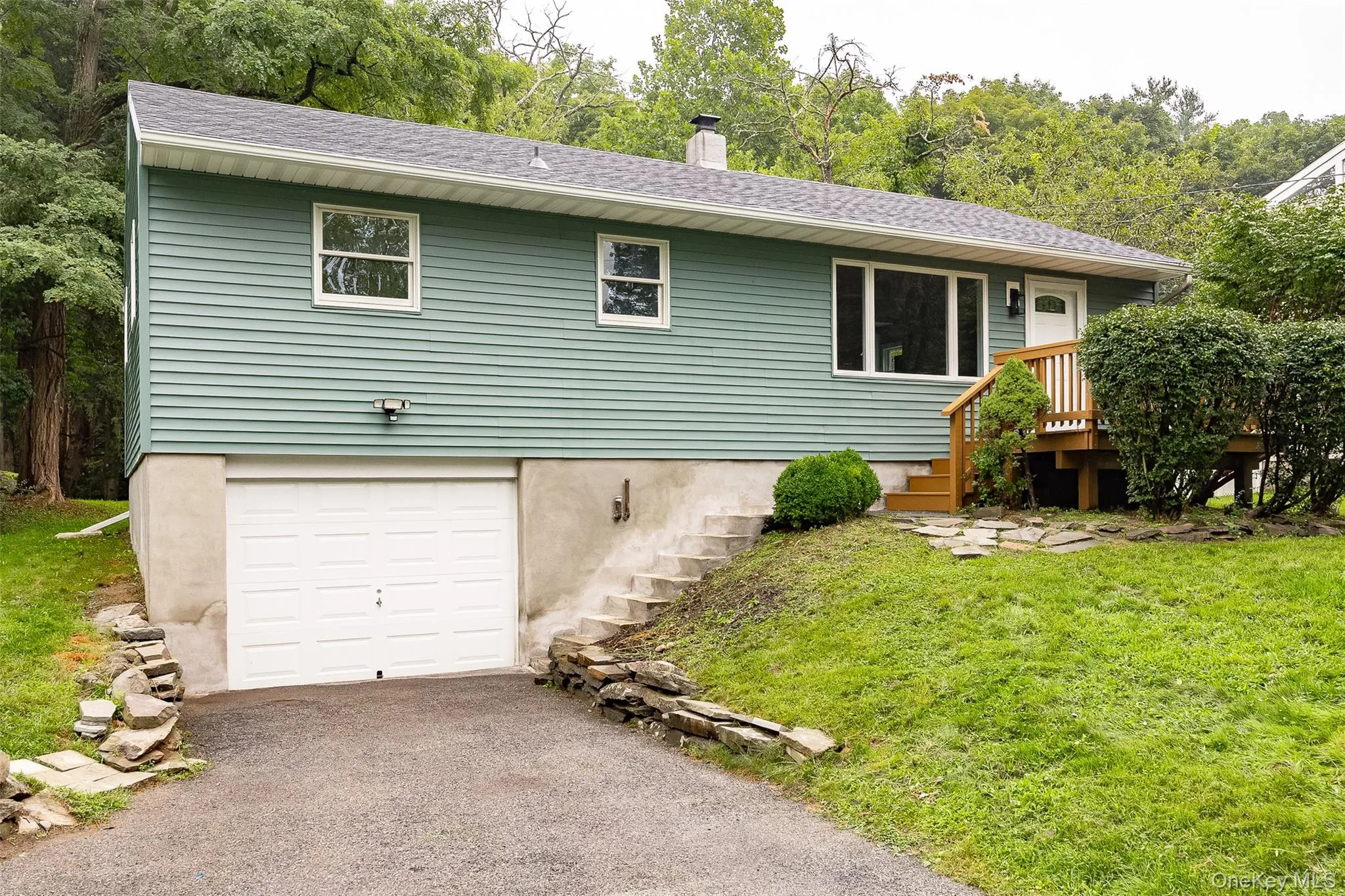 18 Van Wert Place, Hyde Park, NY, 3 Bedrooms Bedrooms, 9 Rooms Rooms,1 BathroomBathrooms,Residential,For Rent,Van Wert,0,1044823 18 Van Wert Place, Hyde Park, NY, 3 Bedrooms Bedrooms, 9 Rooms Rooms,1 BathroomBathrooms,Residential,For Rent,Van Wert,0,1044823
