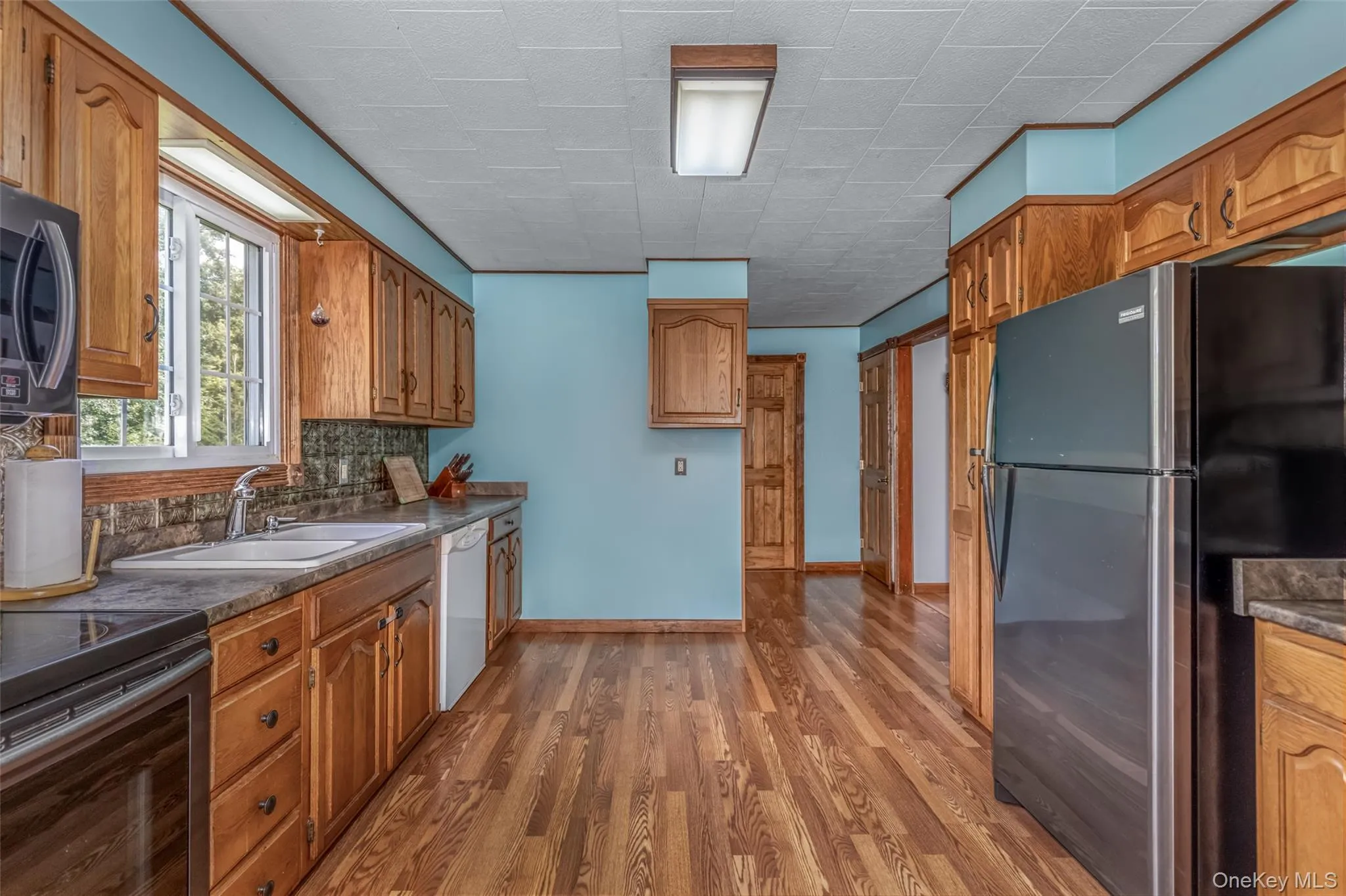 27 Old Mill Road, Esopus, NY, 4 Bedrooms Bedrooms, 8 Rooms Rooms,2 BathroomsBathrooms,Residential,For Rent,Old Mill,0,1044825 27 Old Mill Road, Esopus, NY, 4 Bedrooms Bedrooms, 8 Rooms Rooms,2 BathroomsBathrooms,Residential,For Rent,Old Mill,0,1044825