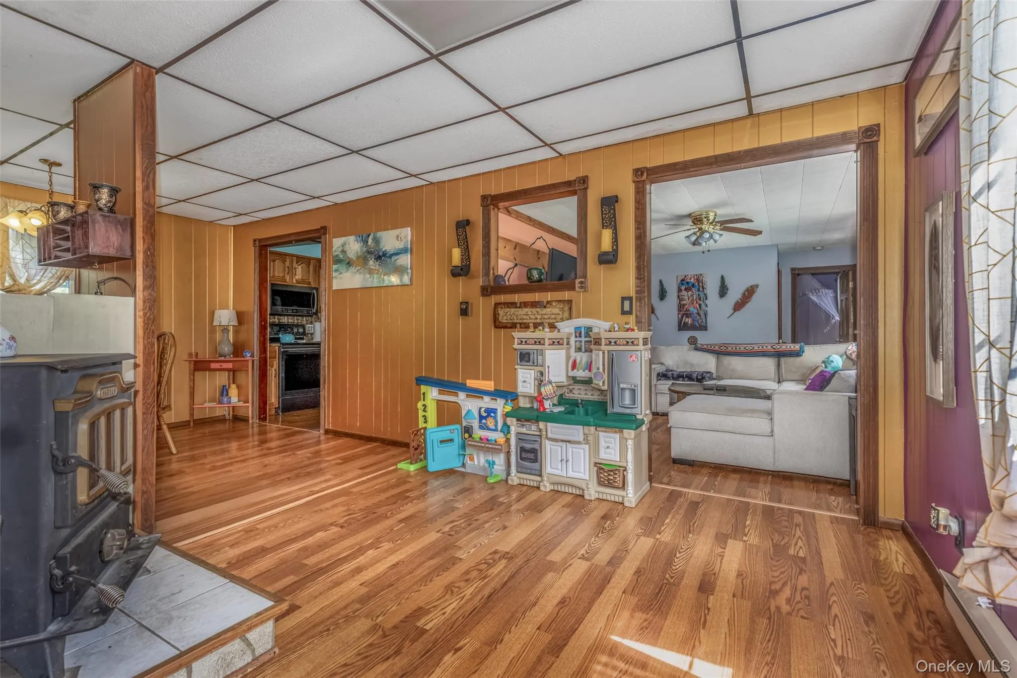 27 Old Mill Road, Esopus, NY, 4 Bedrooms Bedrooms, 8 Rooms Rooms,2 BathroomsBathrooms,Residential,For Rent,Old Mill,0,1044825 27 Old Mill Road, Esopus, NY, 4 Bedrooms Bedrooms, 8 Rooms Rooms,2 BathroomsBathrooms,Residential,For Rent,Old Mill,0,1044825