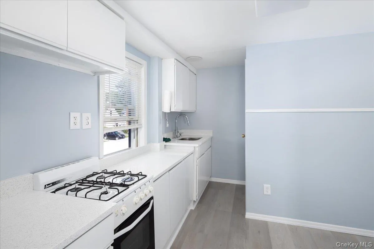 204 Monroe Street, Hempstead, NY, 1 Bedroom Bedrooms, 5 Rooms Rooms,1 BathroomBathrooms,Residential Lease,For Rent,Monroe,0,1044826 204 Monroe Street, Hempstead, NY, 1 Bedroom Bedrooms, 5 Rooms Rooms,1 BathroomBathrooms,Residential Lease,For Rent,Monroe,0,1044826