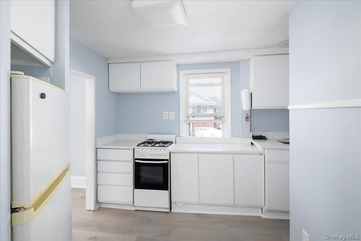204 Monroe Street, Hempstead, NY, 1 Bedroom Bedrooms, 5 Rooms Rooms,1 BathroomBathrooms,Residential Lease,For Rent,Monroe,0,1044826 204 Monroe Street, Hempstead, NY, 1 Bedroom Bedrooms, 5 Rooms Rooms,1 BathroomBathrooms,Residential Lease,For Rent,Monroe,0,1044826