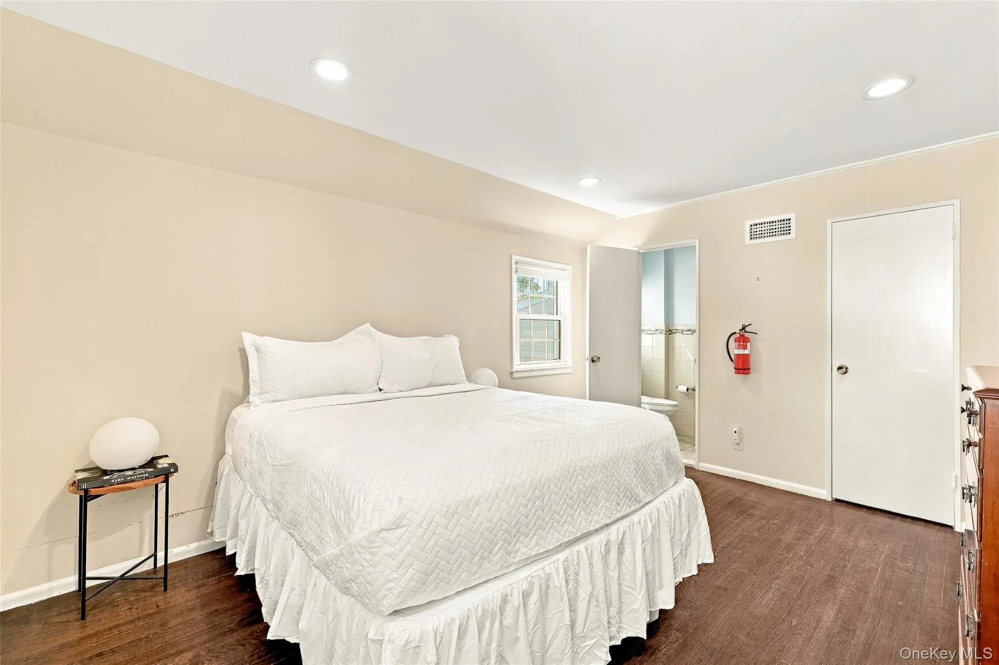22 Mitchell Place, Rye Town, NY, 4 Bedrooms Bedrooms, 9 Rooms Rooms,2 BathroomsBathrooms,Residential,For Rent,Mitchell,0,1044840 22 Mitchell Place, Rye Town, NY, 4 Bedrooms Bedrooms, 9 Rooms Rooms,2 BathroomsBathrooms,Residential,For Rent,Mitchell,0,1044840