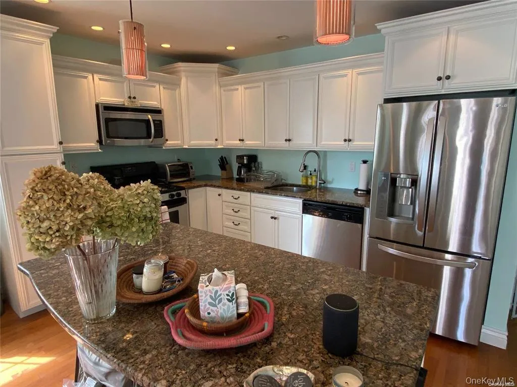 365 Fulton Street, Long Beach, NY, 2 Bedrooms Bedrooms, 4 Rooms Rooms,1 BathroomBathrooms,Residential Lease,For Rent,Fulton,0,1044841 365 Fulton Street, Long Beach, NY, 2 Bedrooms Bedrooms, 4 Rooms Rooms,1 BathroomBathrooms,Residential Lease,For Rent,Fulton,0,1044841