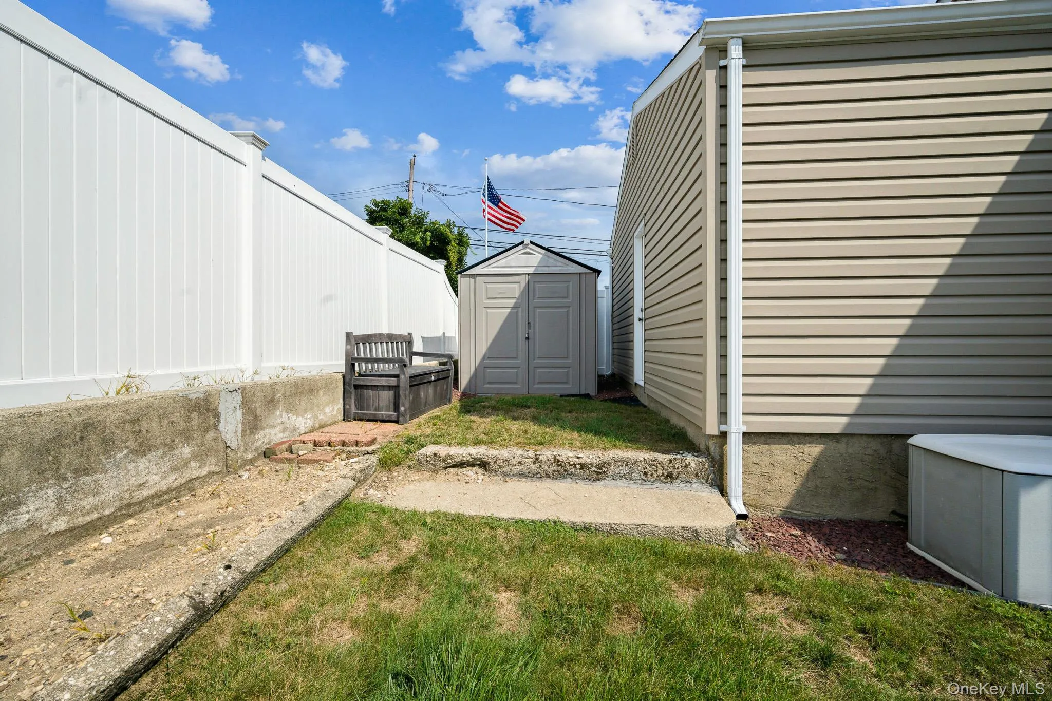 40 Elm Avenue, Oyster Bay, NY, 3 Bedrooms Bedrooms, 4 Rooms Rooms,1 BathroomBathrooms,Residential,For Rent,Elm,0,1044843 40 Elm Avenue, Oyster Bay, NY, 3 Bedrooms Bedrooms, 4 Rooms Rooms,1 BathroomBathrooms,Residential,For Rent,Elm,0,1044843