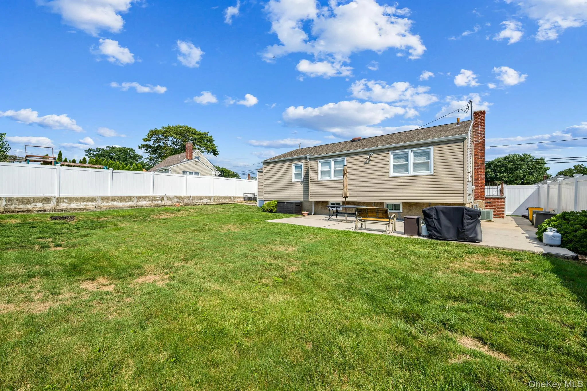 40 Elm Avenue, Oyster Bay, NY, 3 Bedrooms Bedrooms, 4 Rooms Rooms,1 BathroomBathrooms,Residential,For Rent,Elm,0,1044843 40 Elm Avenue, Oyster Bay, NY, 3 Bedrooms Bedrooms, 4 Rooms Rooms,1 BathroomBathrooms,Residential,For Rent,Elm,0,1044843