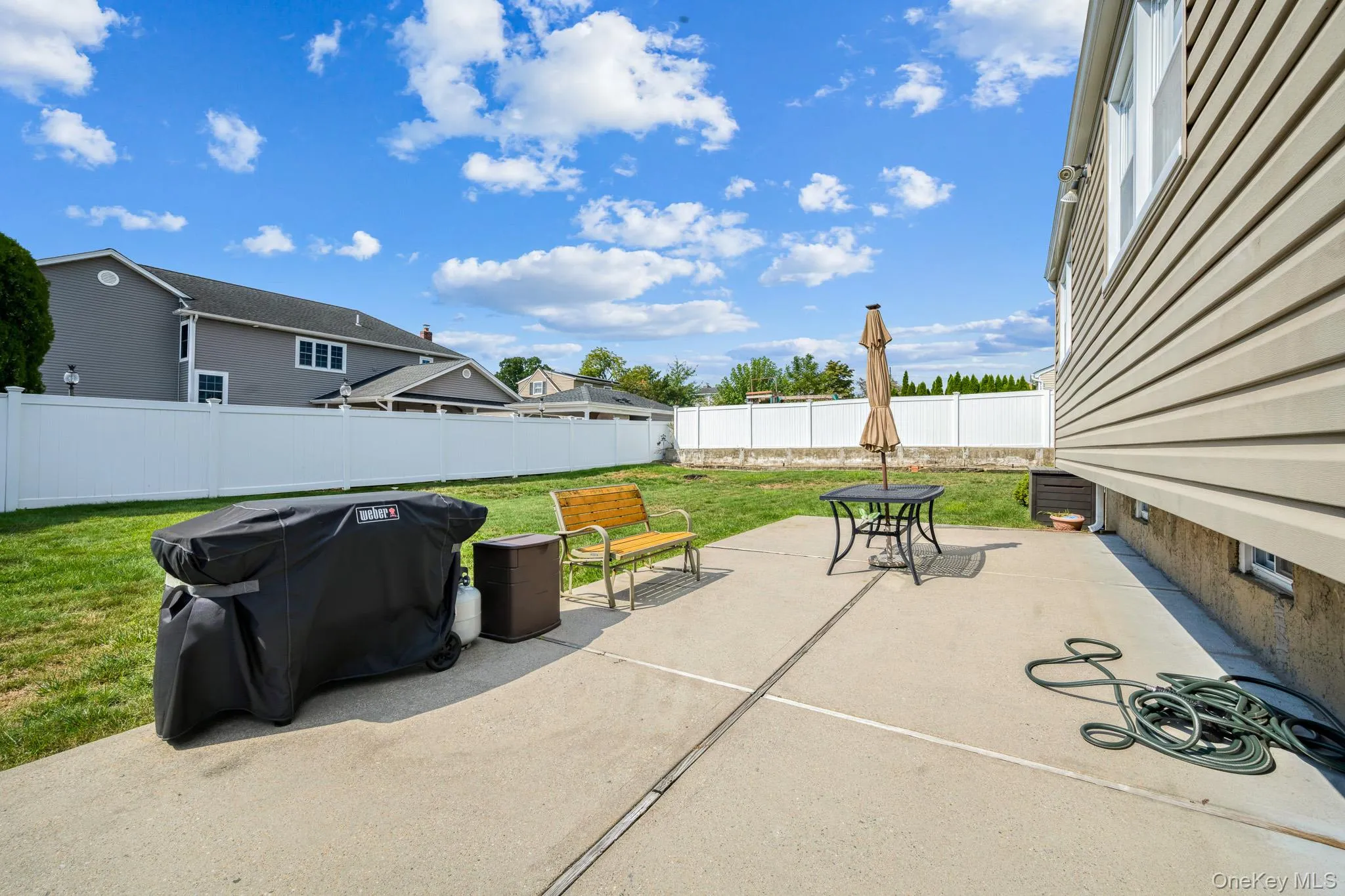 40 Elm Avenue, Oyster Bay, NY, 3 Bedrooms Bedrooms, 4 Rooms Rooms,1 BathroomBathrooms,Residential,For Rent,Elm,0,1044843 40 Elm Avenue, Oyster Bay, NY, 3 Bedrooms Bedrooms, 4 Rooms Rooms,1 BathroomBathrooms,Residential,For Rent,Elm,0,1044843