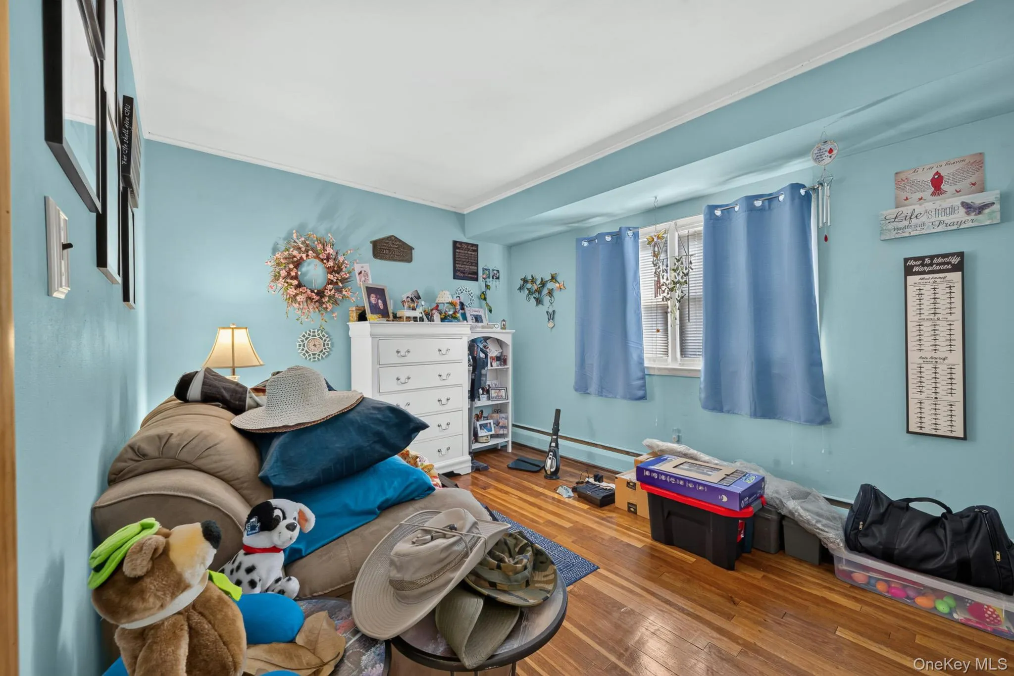 40 Elm Avenue, Oyster Bay, NY, 3 Bedrooms Bedrooms, 4 Rooms Rooms,1 BathroomBathrooms,Residential,For Rent,Elm,0,1044843 40 Elm Avenue, Oyster Bay, NY, 3 Bedrooms Bedrooms, 4 Rooms Rooms,1 BathroomBathrooms,Residential,For Rent,Elm,0,1044843