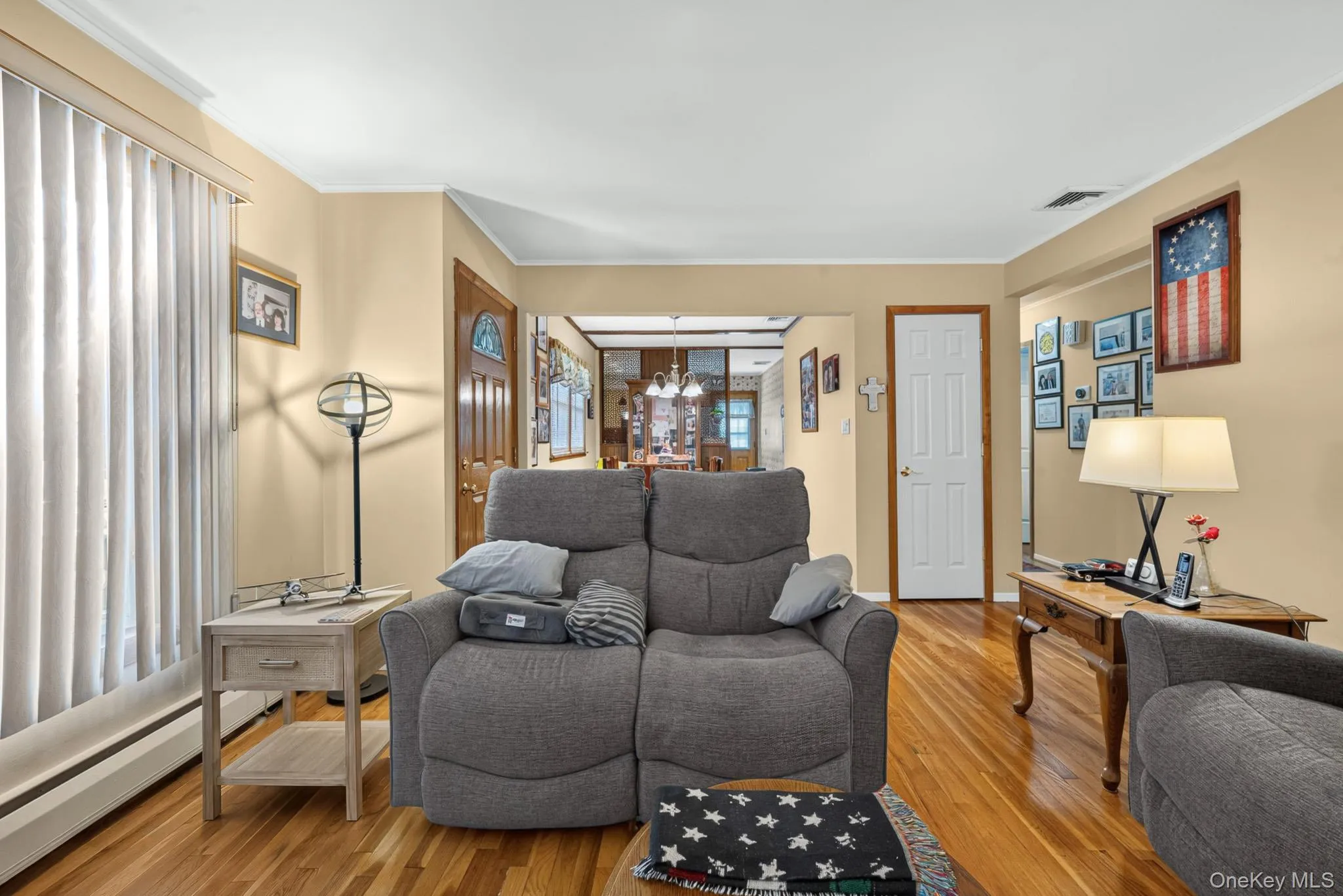 40 Elm Avenue, Oyster Bay, NY, 3 Bedrooms Bedrooms, 4 Rooms Rooms,1 BathroomBathrooms,Residential,For Rent,Elm,0,1044843 40 Elm Avenue, Oyster Bay, NY, 3 Bedrooms Bedrooms, 4 Rooms Rooms,1 BathroomBathrooms,Residential,For Rent,Elm,0,1044843