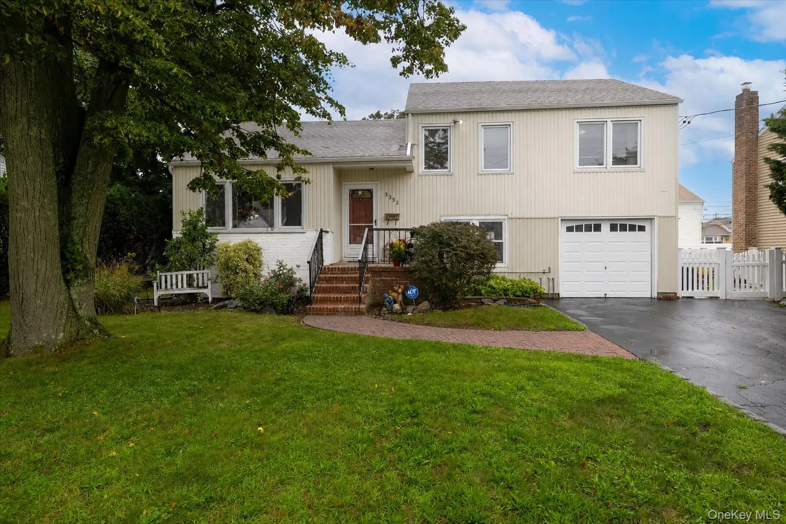 3352 4th Street, Hempstead, NY, 3 Bedrooms Bedrooms, 8 Rooms Rooms,2 BathroomsBathrooms,Residential,For Rent,4th,0,1044848 3352 4th Street, Hempstead, NY, 3 Bedrooms Bedrooms, 8 Rooms Rooms,2 BathroomsBathrooms,Residential,For Rent,4th,0,1044848