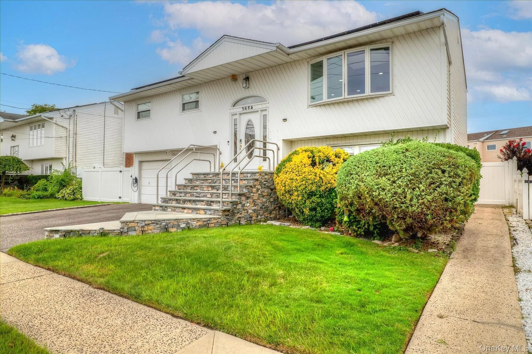 3684 Oceanside Road, Hempstead, NY, 4 Bedrooms Bedrooms, 10 Rooms Rooms,2 BathroomsBathrooms,Residential,For Rent,Oceanside,0,1044849 3684 Oceanside Road, Hempstead, NY, 4 Bedrooms Bedrooms, 10 Rooms Rooms,2 BathroomsBathrooms,Residential,For Rent,Oceanside,0,1044849