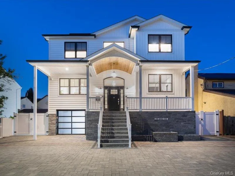 3499 Anchor Place, Hempstead, NY, 5 Bedrooms Bedrooms, 9 Rooms Rooms,4 BathroomsBathrooms,Residential,For Rent,Anchor,0,1044851 3499 Anchor Place, Hempstead, NY, 5 Bedrooms Bedrooms, 9 Rooms Rooms,4 BathroomsBathrooms,Residential,For Rent,Anchor,0,1044851