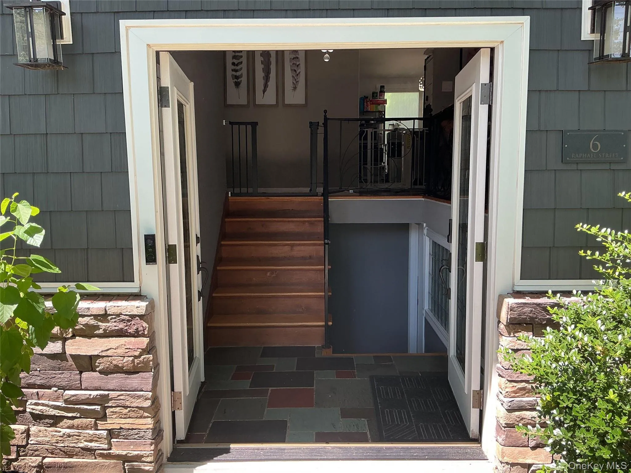 6 Raphael Street, Huntington, NY, 4 Bedrooms Bedrooms, 8 Rooms Rooms,2 BathroomsBathrooms,Residential Lease,For Rent,Raphael,0,1044853 6 Raphael Street, Huntington, NY, 4 Bedrooms Bedrooms, 8 Rooms Rooms,2 BathroomsBathrooms,Residential Lease,For Rent,Raphael,0,1044853