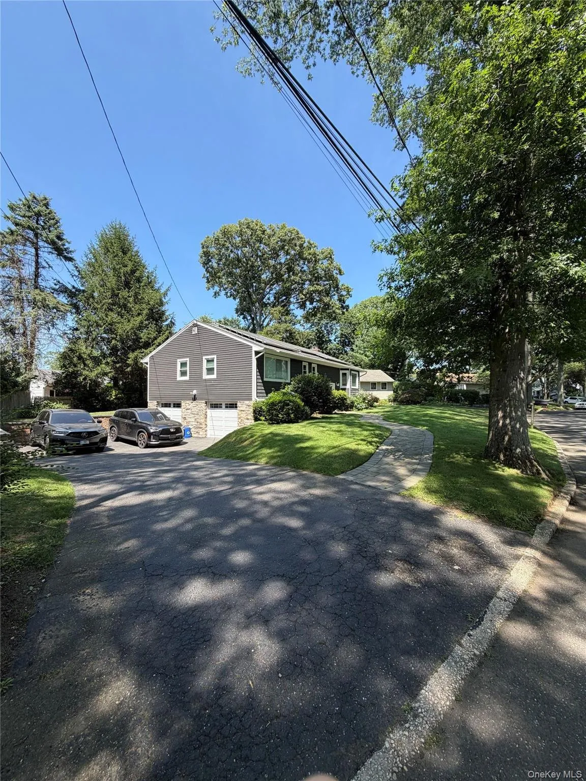 6 Raphael Street, Huntington, NY, 4 Bedrooms Bedrooms, 8 Rooms Rooms,2 BathroomsBathrooms,Residential Lease,For Rent,Raphael,0,1044853 6 Raphael Street, Huntington, NY, 4 Bedrooms Bedrooms, 8 Rooms Rooms,2 BathroomsBathrooms,Residential Lease,For Rent,Raphael,0,1044853