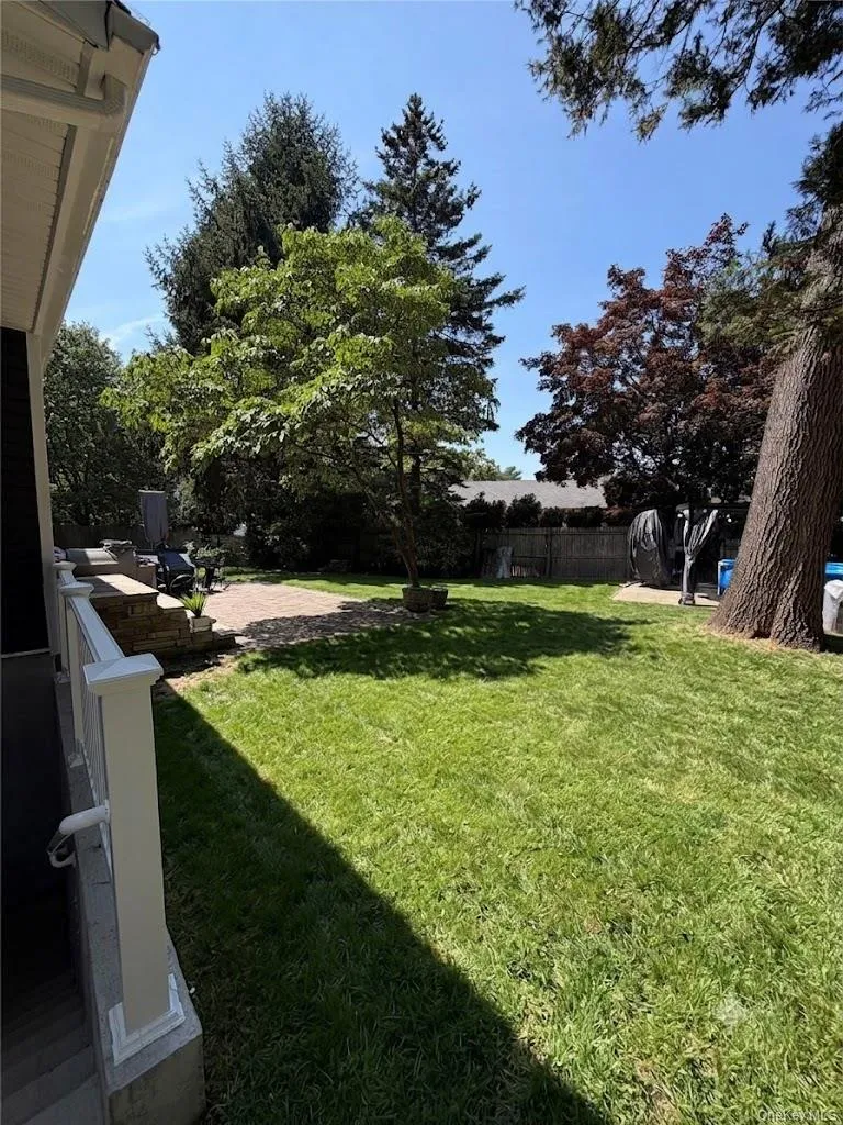 6 Raphael Street, Huntington, NY, 4 Bedrooms Bedrooms, 8 Rooms Rooms,2 BathroomsBathrooms,Residential Lease,For Rent,Raphael,0,1044853 6 Raphael Street, Huntington, NY, 4 Bedrooms Bedrooms, 8 Rooms Rooms,2 BathroomsBathrooms,Residential Lease,For Rent,Raphael,0,1044853