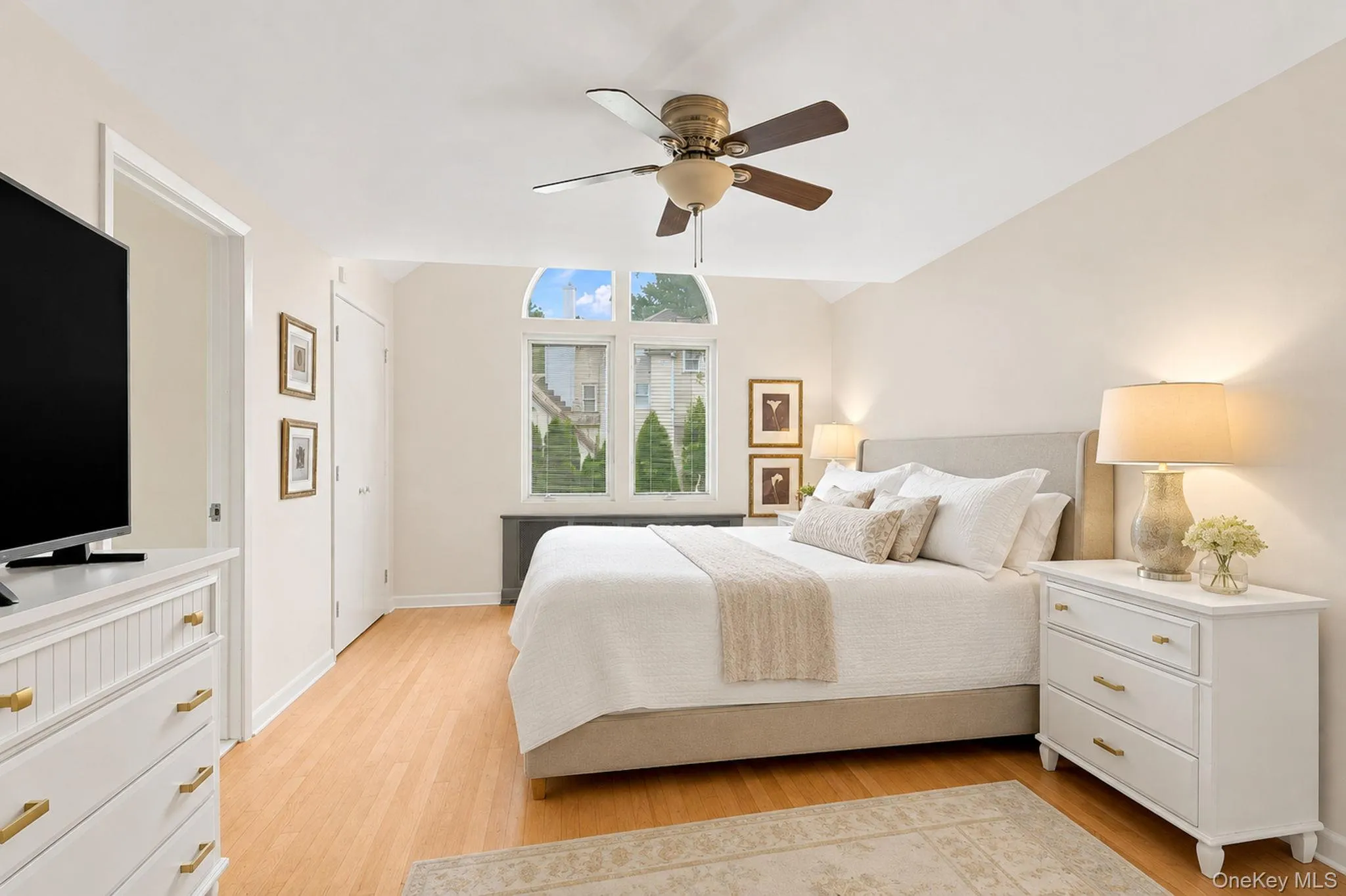 35 Highridge Road, Greenburgh, NY, 5 Bedrooms Bedrooms, 10 Rooms Rooms,3 BathroomsBathrooms,Residential,For Rent,Highridge,0,1044854 35 Highridge Road, Greenburgh, NY, 5 Bedrooms Bedrooms, 10 Rooms Rooms,3 BathroomsBathrooms,Residential,For Rent,Highridge,0,1044854