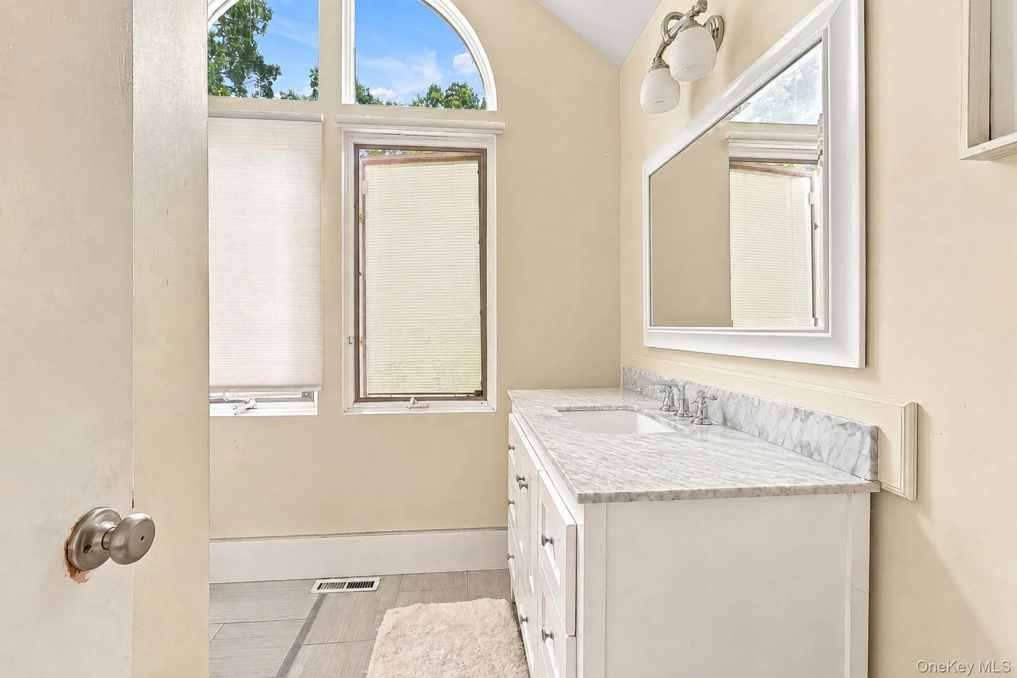 35 Highridge Road, Greenburgh, NY, 5 Bedrooms Bedrooms, 10 Rooms Rooms,3 BathroomsBathrooms,Residential,For Rent,Highridge,0,1044854 35 Highridge Road, Greenburgh, NY, 5 Bedrooms Bedrooms, 10 Rooms Rooms,3 BathroomsBathrooms,Residential,For Rent,Highridge,0,1044854