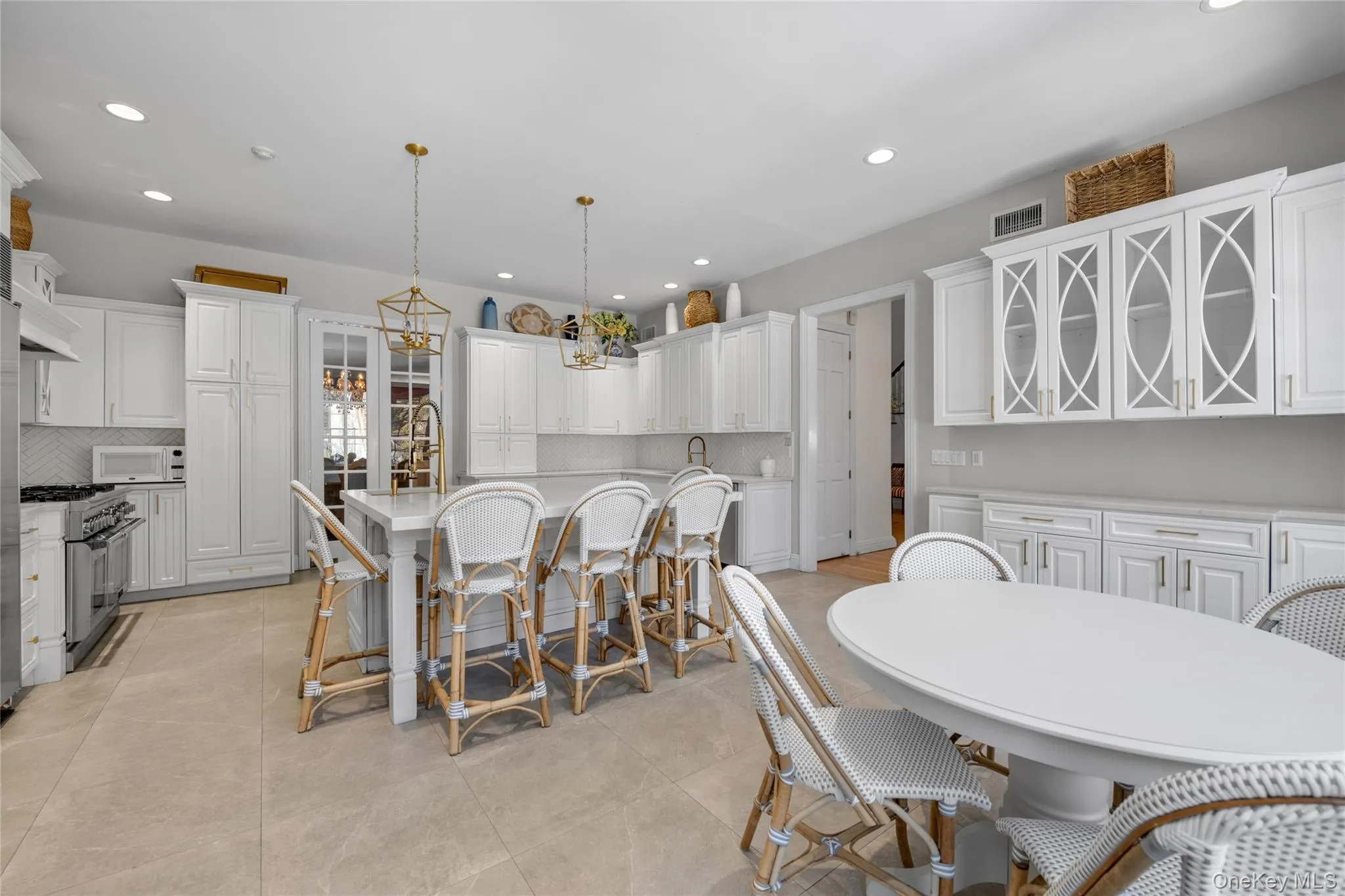 Breakfast table view to kitchen Breakfast table view to kitchen