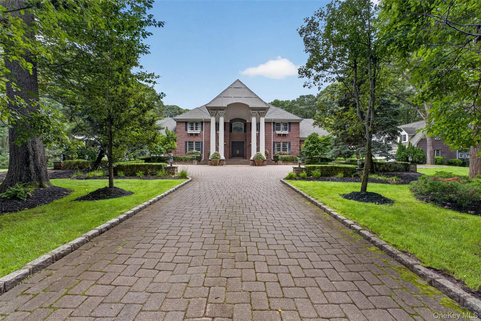 Long driveway in Long driveway in