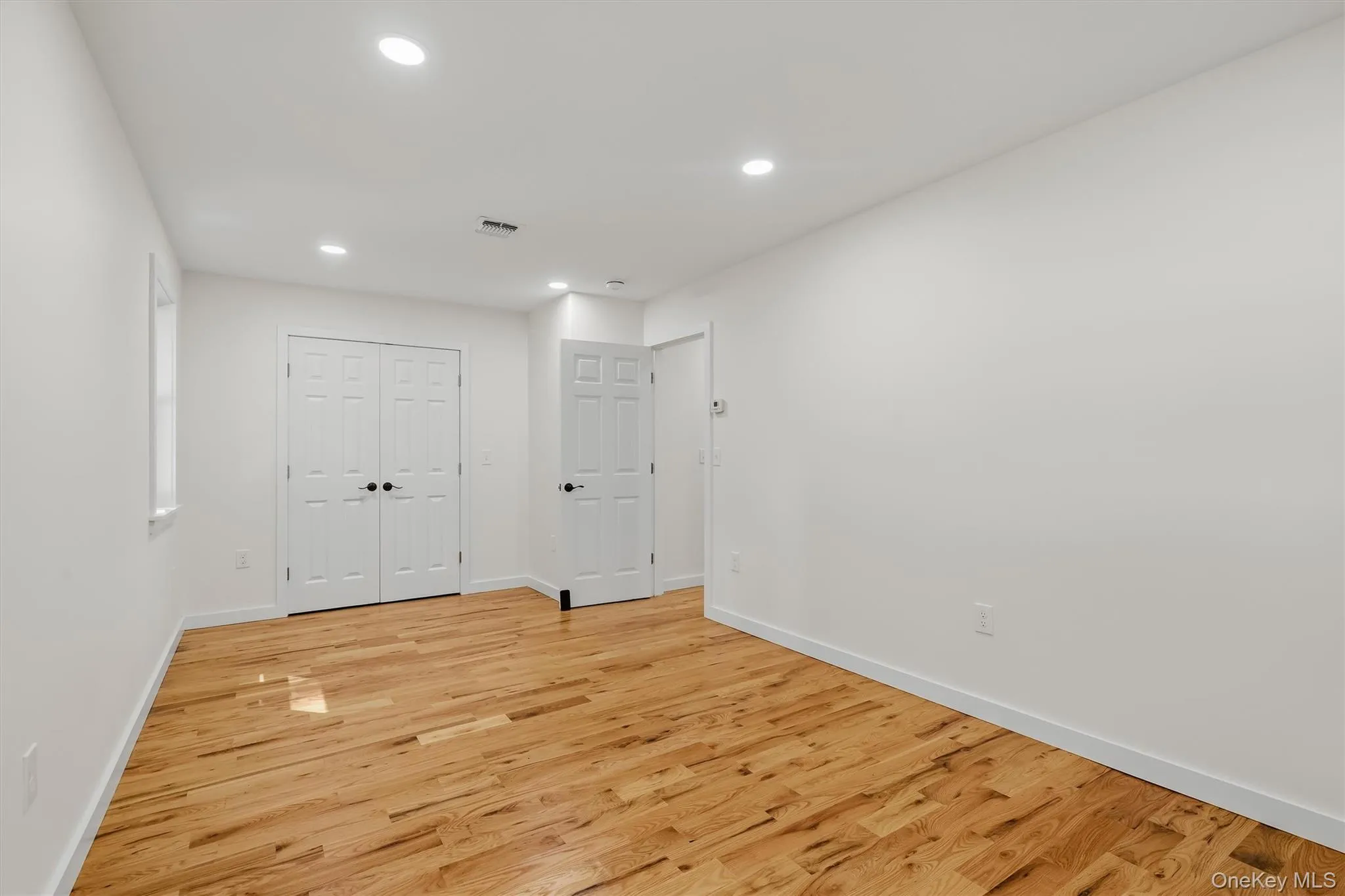 45 Main Street, Deerpark, NY, 3 Bedrooms Bedrooms, 2 Rooms Rooms,2 BathroomsBathrooms,Residential,For Rent,Main,0,1044859 45 Main Street, Deerpark, NY, 3 Bedrooms Bedrooms, 2 Rooms Rooms,2 BathroomsBathrooms,Residential,For Rent,Main,0,1044859