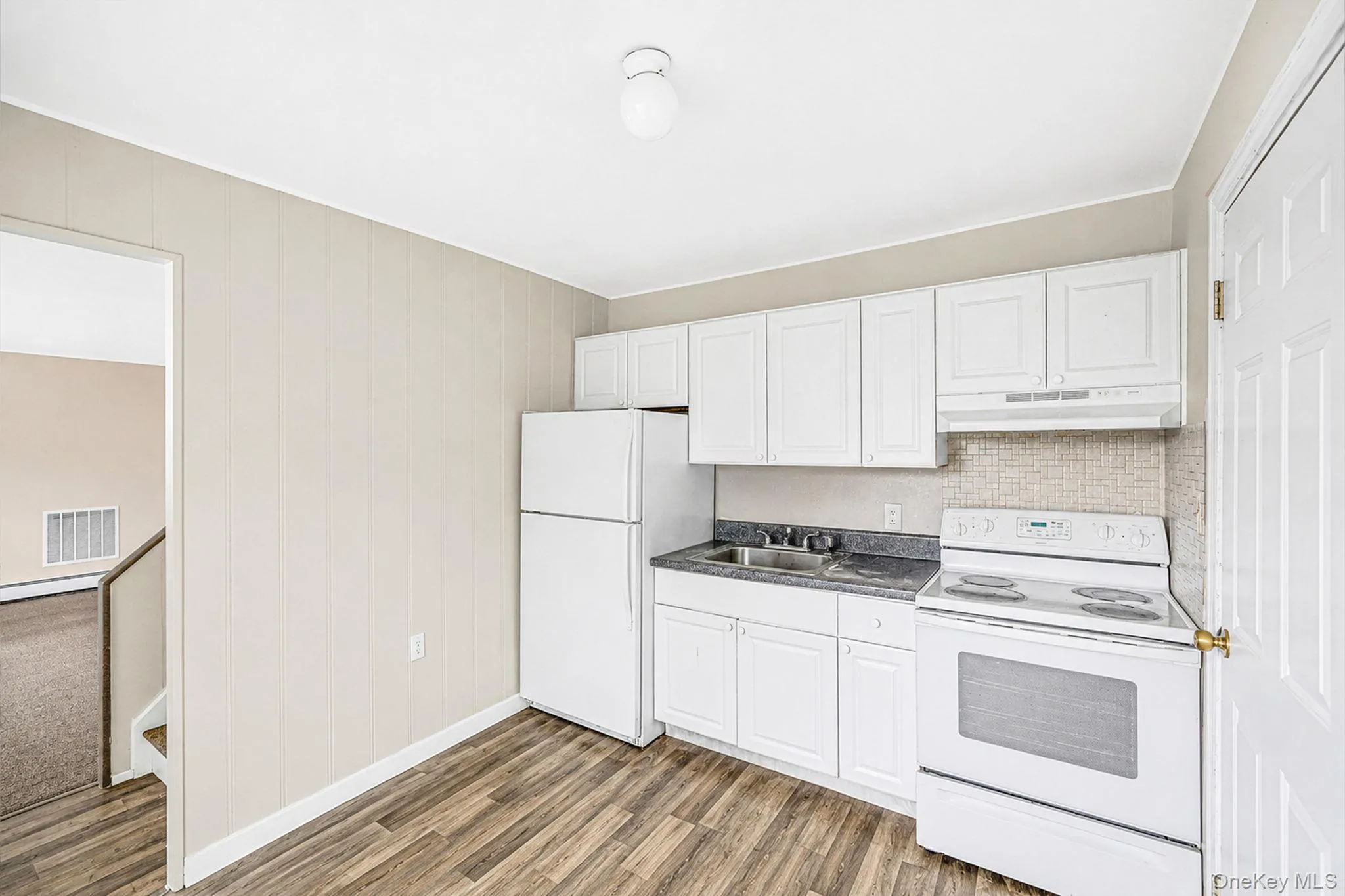 440 Clayton Street, Islip, NY, 4 Bedrooms Bedrooms, 7 Rooms Rooms,1 BathroomBathrooms,Residential,For Rent,Clayton,0,1044862 440 Clayton Street, Islip, NY, 4 Bedrooms Bedrooms, 7 Rooms Rooms,1 BathroomBathrooms,Residential,For Rent,Clayton,0,1044862