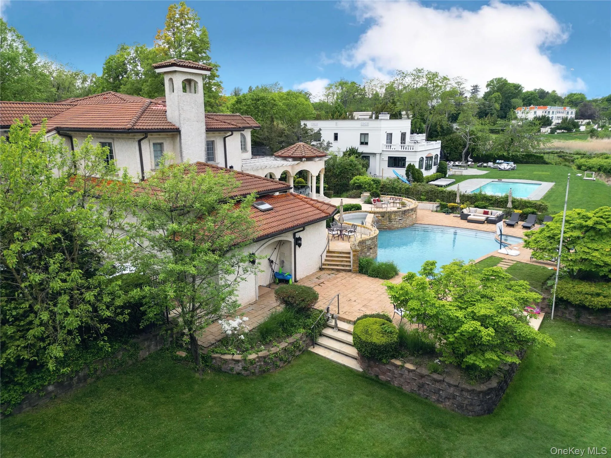 17 Split Rock Drive, North Hempstead, NY, 8 Bedrooms Bedrooms, 18 Rooms Rooms,8 BathroomsBathrooms,Residential,For Rent,Split Rock,0,1044865 17 Split Rock Drive, North Hempstead, NY, 8 Bedrooms Bedrooms, 18 Rooms Rooms,8 BathroomsBathrooms,Residential,For Rent,Split Rock,0,1044865