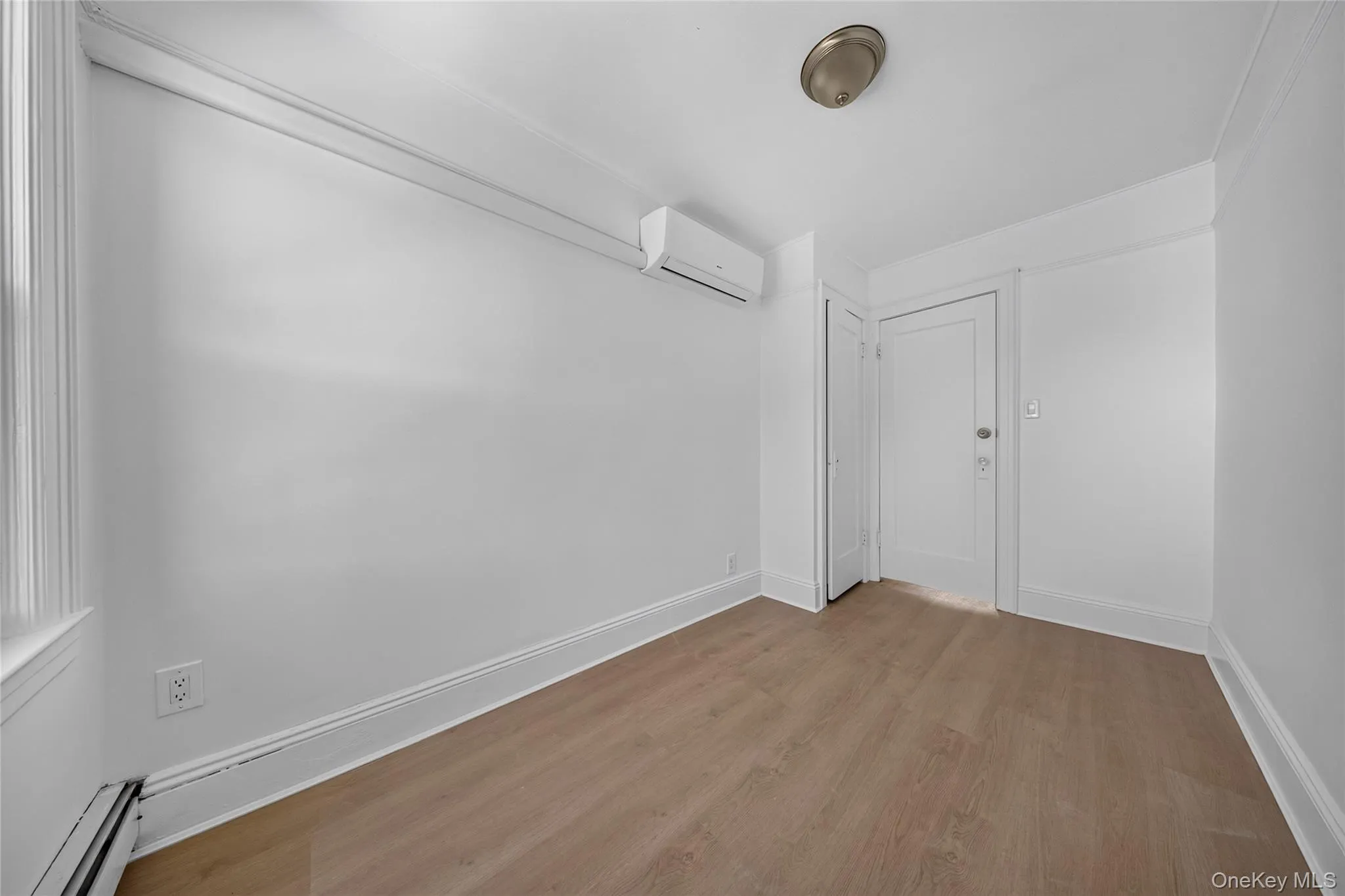 153-39 60th Avenue, New York, NY, 3 Bedrooms Bedrooms, 6 Rooms Rooms,2 BathroomsBathrooms,Residential,For Rent,60th,0,1044866 153-39 60th Avenue, New York, NY, 3 Bedrooms Bedrooms, 6 Rooms Rooms,2 BathroomsBathrooms,Residential,For Rent,60th,0,1044866