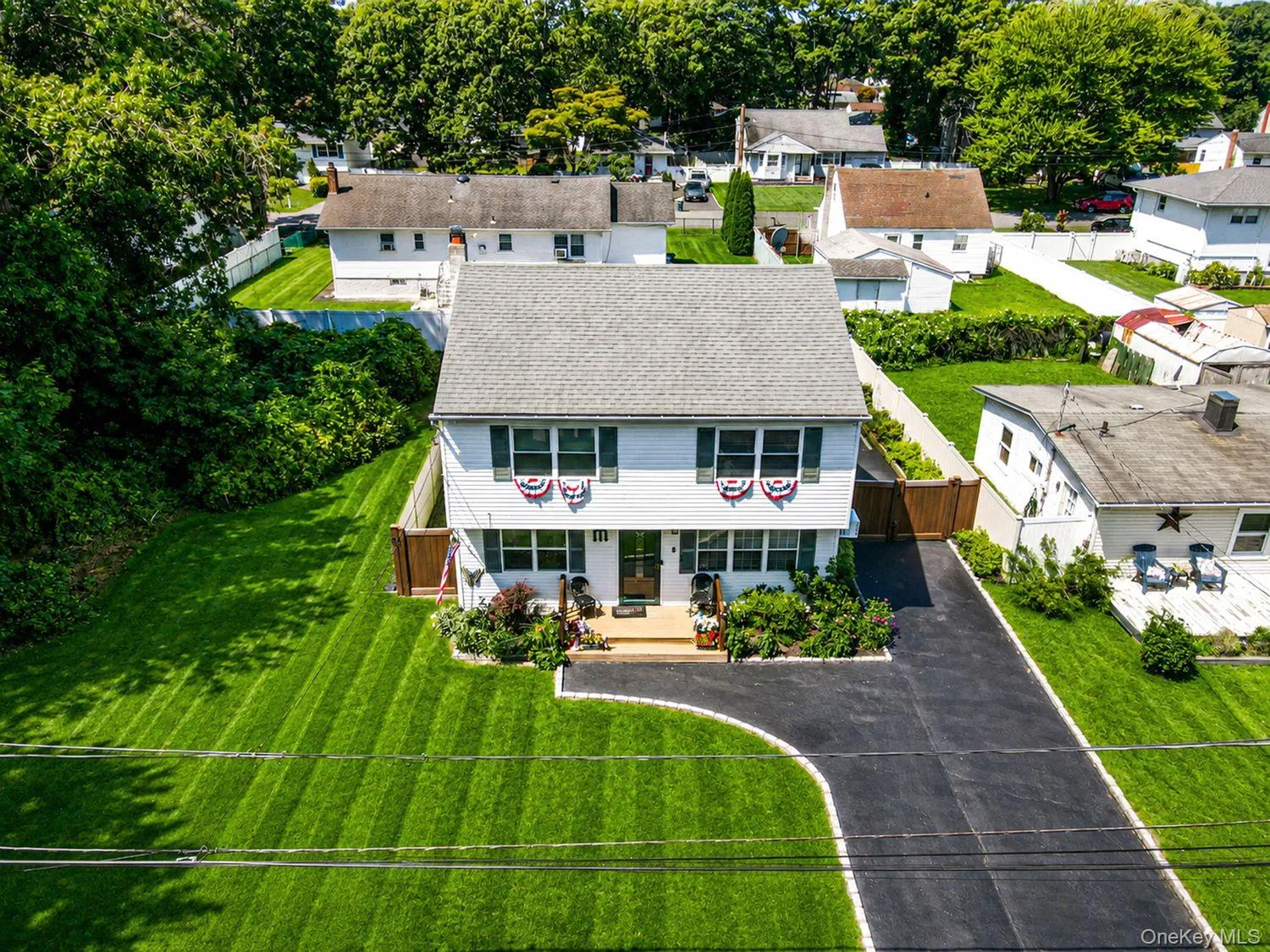 8 Halewood Drive, Brookhaven, NY, 3 Bedrooms Bedrooms, 6 Rooms Rooms,2 BathroomsBathrooms,Residential,For Rent,Halewood,0,1044873 8 Halewood Drive, Brookhaven, NY, 3 Bedrooms Bedrooms, 6 Rooms Rooms,2 BathroomsBathrooms,Residential,For Rent,Halewood,0,1044873