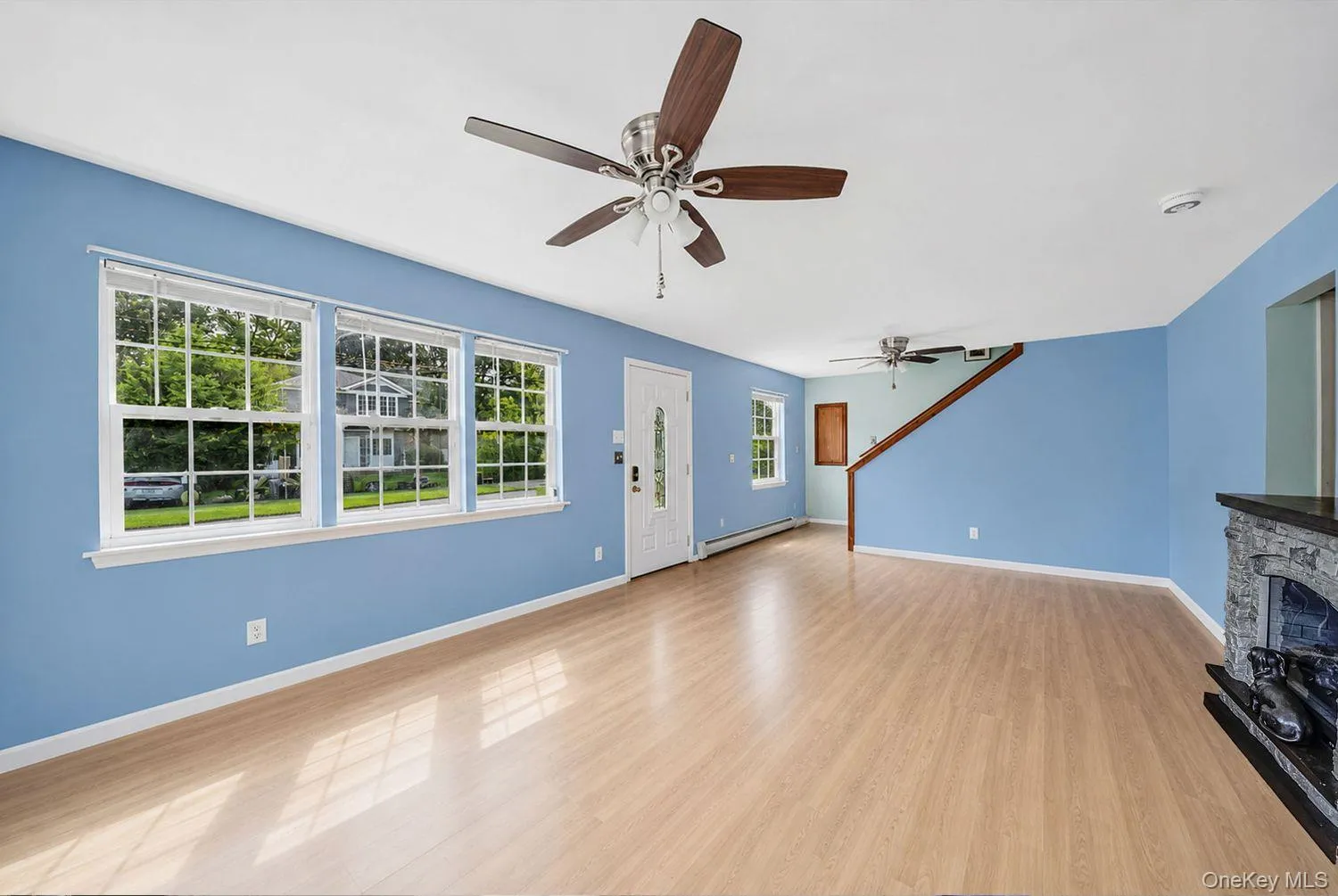 8 Halewood Drive, Brookhaven, NY, 3 Bedrooms Bedrooms, 6 Rooms Rooms,2 BathroomsBathrooms,Residential,For Rent,Halewood,0,1044873 8 Halewood Drive, Brookhaven, NY, 3 Bedrooms Bedrooms, 6 Rooms Rooms,2 BathroomsBathrooms,Residential,For Rent,Halewood,0,1044873