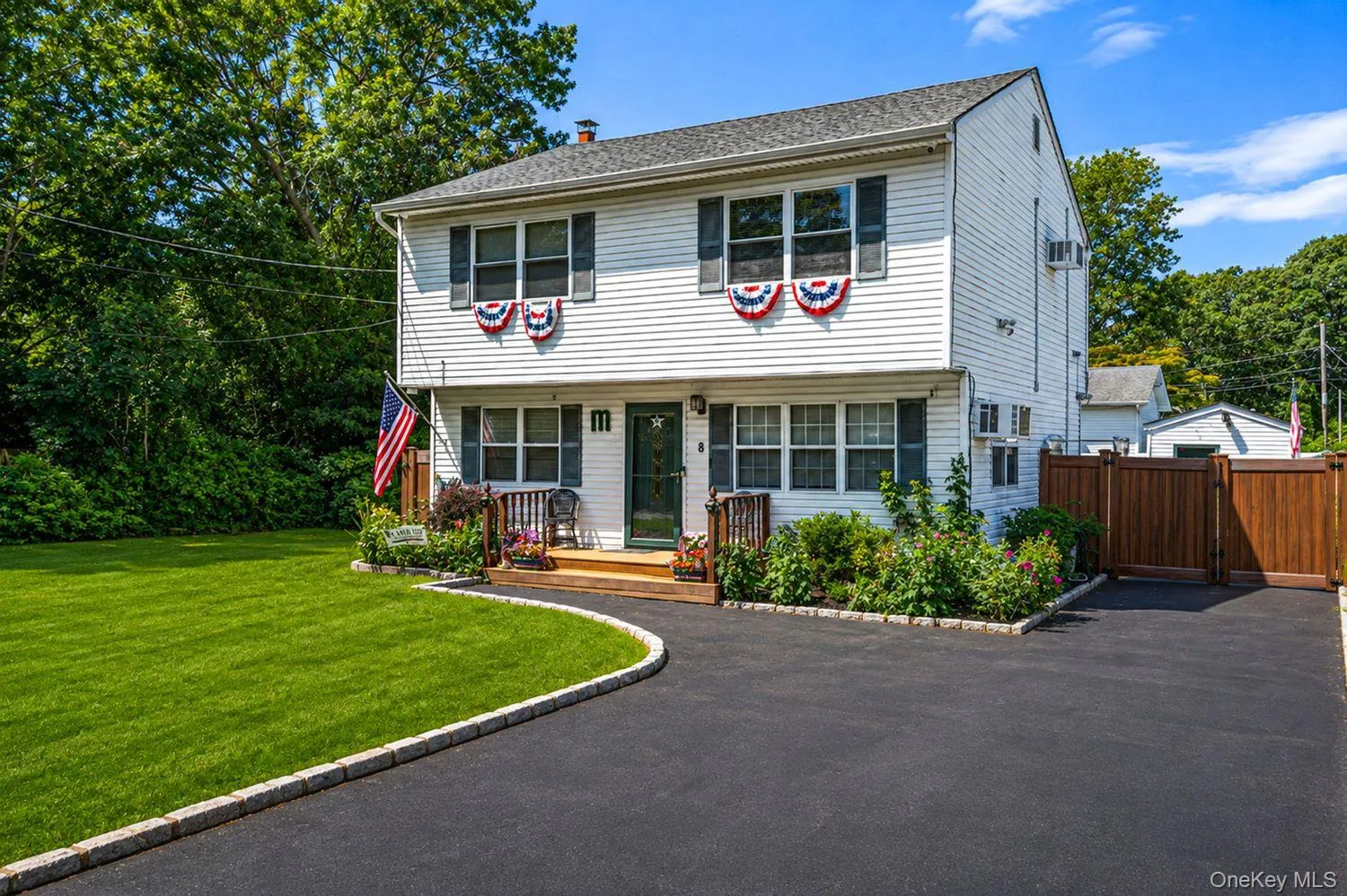 8 Halewood Drive, Brookhaven, NY, 3 Bedrooms Bedrooms, 6 Rooms Rooms,2 BathroomsBathrooms,Residential,For Rent,Halewood,0,1044873 8 Halewood Drive, Brookhaven, NY, 3 Bedrooms Bedrooms, 6 Rooms Rooms,2 BathroomsBathrooms,Residential,For Rent,Halewood,0,1044873