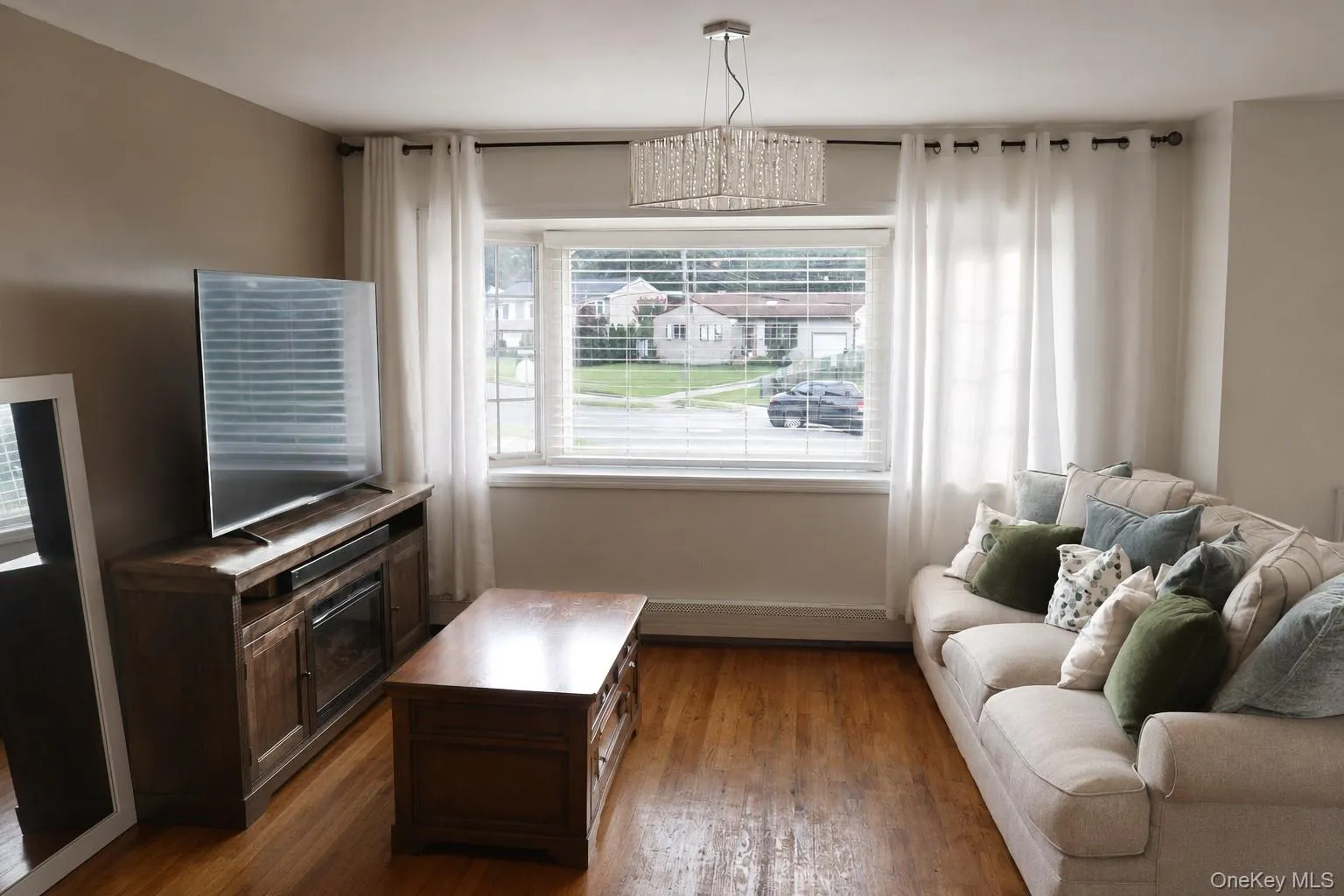 37 Island Avenue, Islip, NY, 5 Bedrooms Bedrooms, 10 Rooms Rooms,2 BathroomsBathrooms,Residential,For Rent,Island,0,1044876 37 Island Avenue, Islip, NY, 5 Bedrooms Bedrooms, 10 Rooms Rooms,2 BathroomsBathrooms,Residential,For Rent,Island,0,1044876