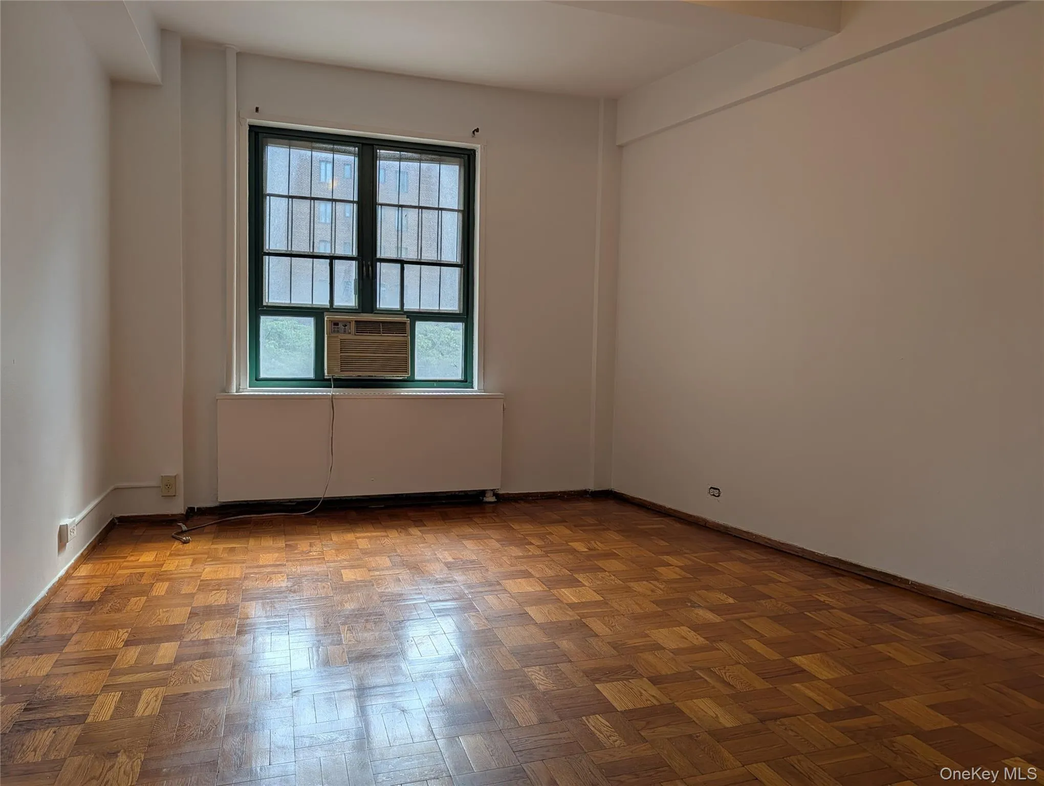 1380 Virginia Avenue, New York, NY, 3 Bedrooms Bedrooms, 5 Rooms Rooms,1 BathroomBathrooms,Residential Lease,For Rent,Virginia,0,1044879 1380 Virginia Avenue, New York, NY, 3 Bedrooms Bedrooms, 5 Rooms Rooms,1 BathroomBathrooms,Residential Lease,For Rent,Virginia,0,1044879