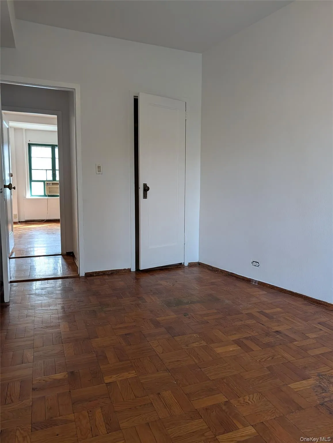 1380 Virginia Avenue, New York, NY, 3 Bedrooms Bedrooms, 5 Rooms Rooms,1 BathroomBathrooms,Residential Lease,For Rent,Virginia,0,1044879 1380 Virginia Avenue, New York, NY, 3 Bedrooms Bedrooms, 5 Rooms Rooms,1 BathroomBathrooms,Residential Lease,For Rent,Virginia,0,1044879