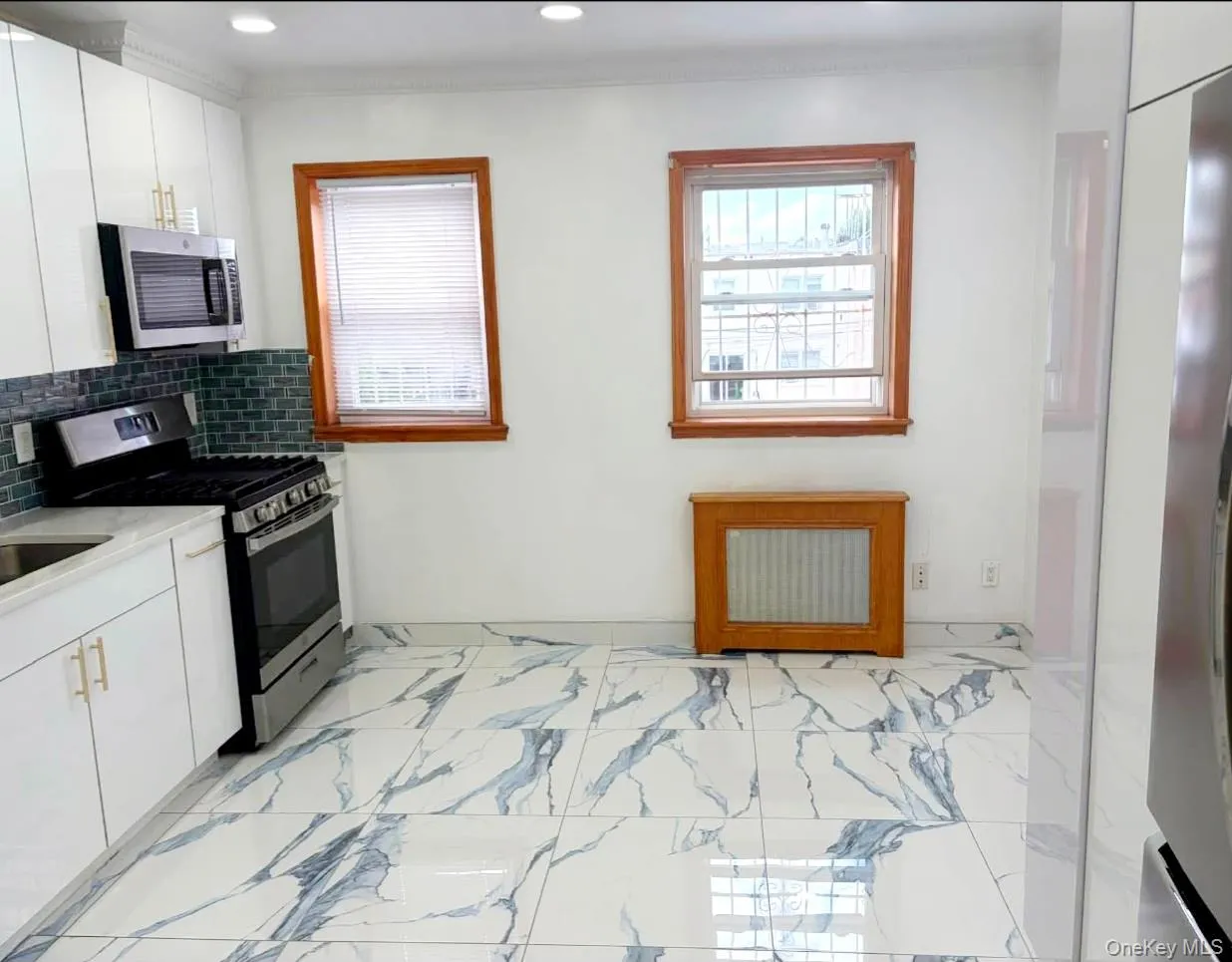 108-23 64th Avenue, New York, NY, 2 Bedrooms Bedrooms, 4 Rooms Rooms,1 BathroomBathrooms,Residential Lease,For Rent,64th,0,1044885 108-23 64th Avenue, New York, NY, 2 Bedrooms Bedrooms, 4 Rooms Rooms,1 BathroomBathrooms,Residential Lease,For Rent,64th,0,1044885