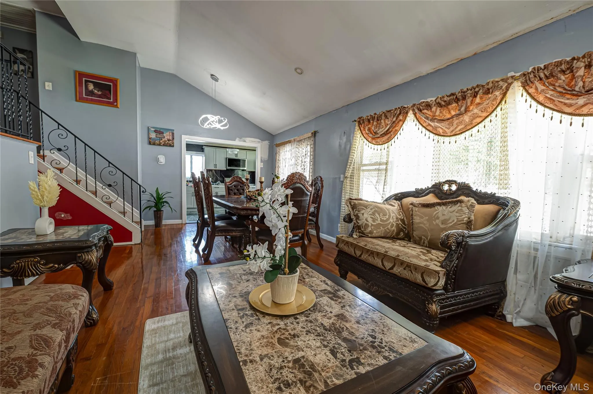 19 South Lane, Huntington, NY, 4 Bedrooms Bedrooms, 7 Rooms Rooms,2 BathroomsBathrooms,Residential,For Rent,South,0,1044891 19 South Lane, Huntington, NY, 4 Bedrooms Bedrooms, 7 Rooms Rooms,2 BathroomsBathrooms,Residential,For Rent,South,0,1044891
