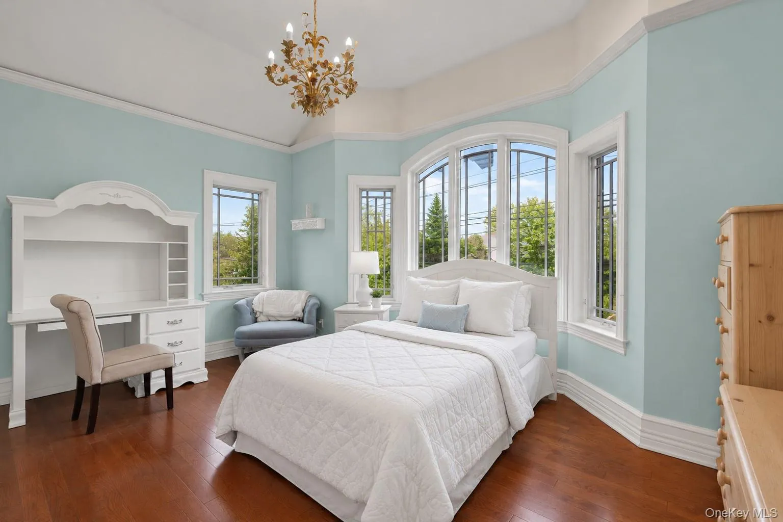 158-41 91st Street, New York, NY, 5 Bedrooms Bedrooms, 10 Rooms Rooms,2 BathroomsBathrooms,Residential,For Rent,91st,0,1044894 158-41 91st Street, New York, NY, 5 Bedrooms Bedrooms, 10 Rooms Rooms,2 BathroomsBathrooms,Residential,For Rent,91st,0,1044894