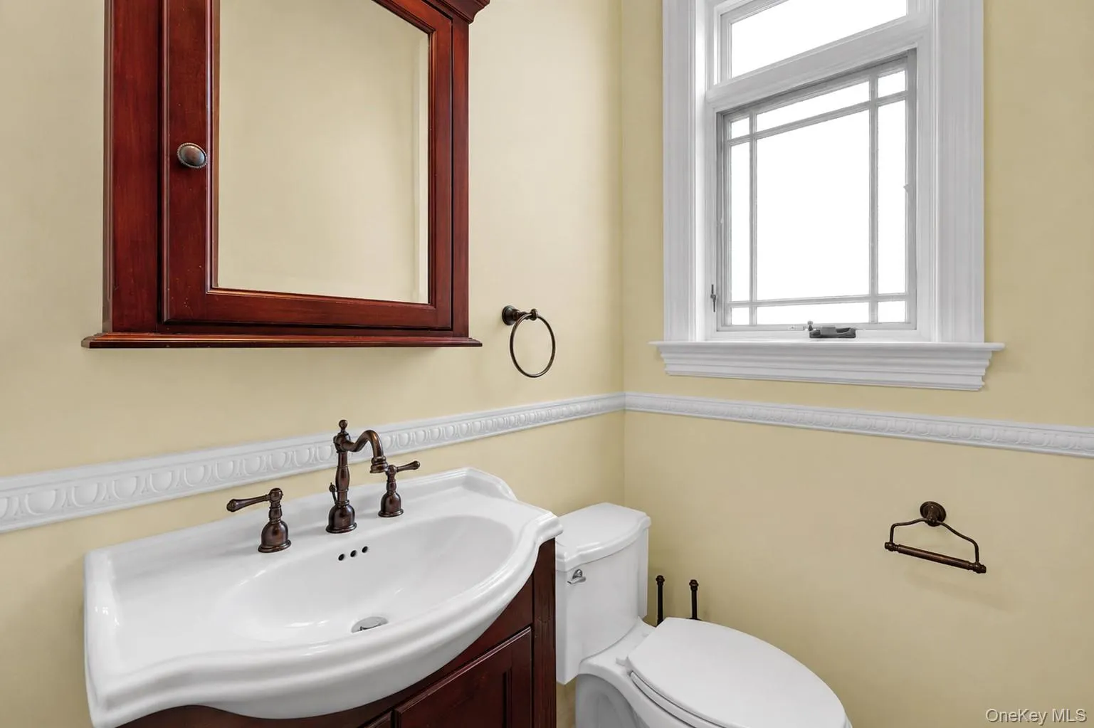 158-41 91st Street, New York, NY, 5 Bedrooms Bedrooms, 10 Rooms Rooms,2 BathroomsBathrooms,Residential,For Rent,91st,0,1044894 158-41 91st Street, New York, NY, 5 Bedrooms Bedrooms, 10 Rooms Rooms,2 BathroomsBathrooms,Residential,For Rent,91st,0,1044894