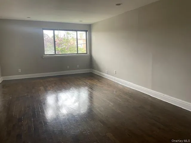 142 Mcglynn Place, Hempstead, NY, 1 Bedroom Bedrooms, 3 Rooms Rooms,1 BathroomBathrooms,Residential Lease,For Rent,Mcglynn,0,1044899 142 Mcglynn Place, Hempstead, NY, 1 Bedroom Bedrooms, 3 Rooms Rooms,1 BathroomBathrooms,Residential Lease,For Rent,Mcglynn,0,1044899
