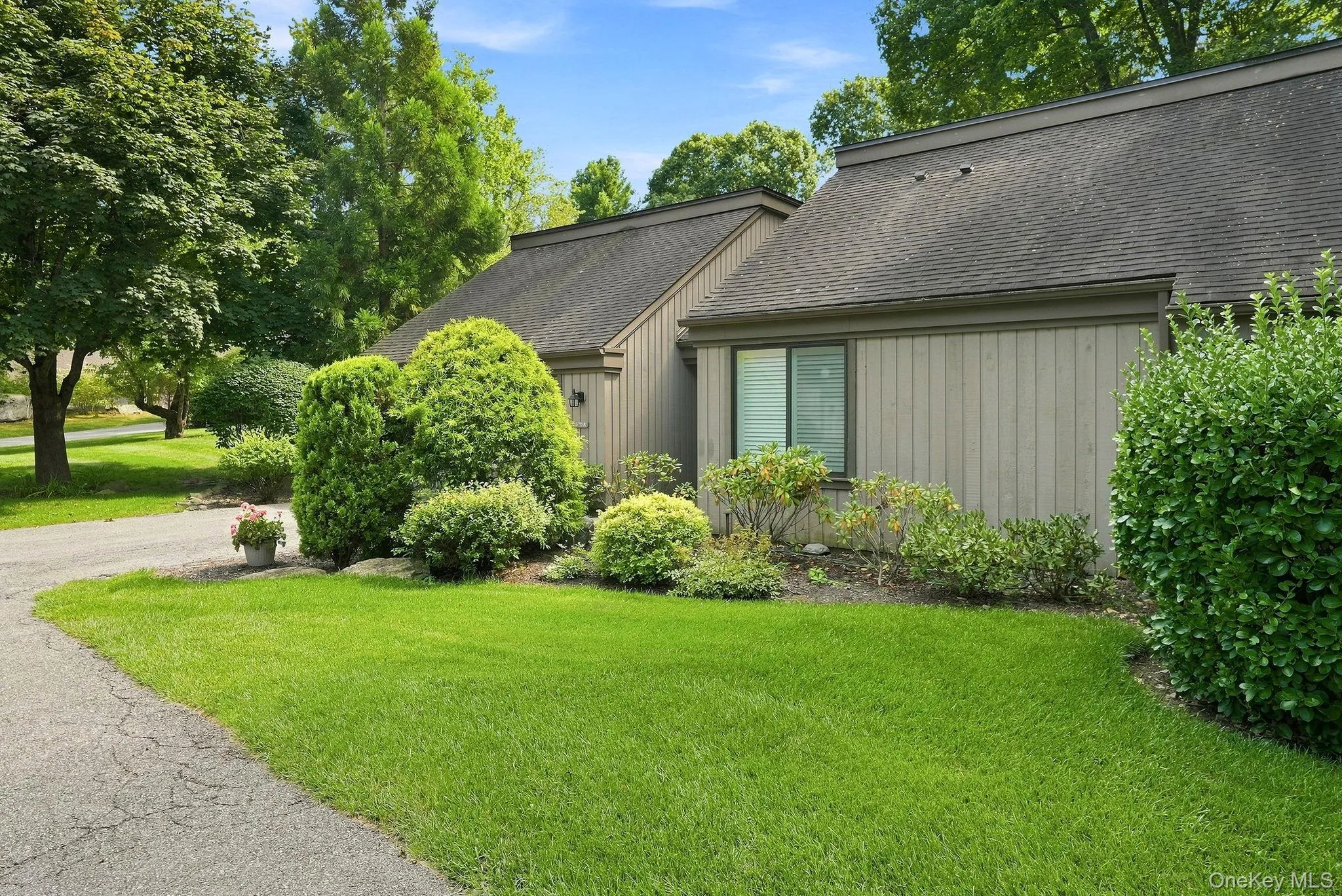370 Heritage Hills, Somers, NY, 2 Bedrooms Bedrooms, 5 Rooms Rooms,2 BathroomsBathrooms,Residential,For Rent,Heritage,0,1044903 370 Heritage Hills, Somers, NY, 2 Bedrooms Bedrooms, 5 Rooms Rooms,2 BathroomsBathrooms,Residential,For Rent,Heritage,0,1044903