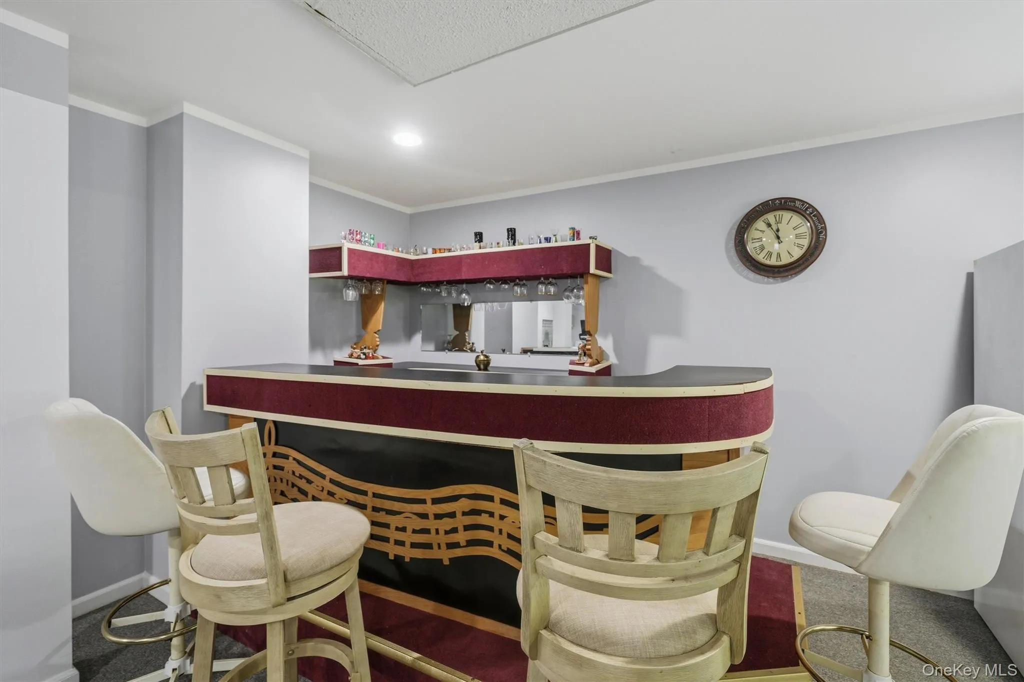 Built in bar! Built in bar!