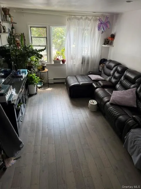 69-20 140th Street, New York, NY, 2 Bedrooms Bedrooms, 4 Rooms Rooms,1 BathroomBathrooms,Residential,For Rent,140th,0,1044916 69-20 140th Street, New York, NY, 2 Bedrooms Bedrooms, 4 Rooms Rooms,1 BathroomBathrooms,Residential,For Rent,140th,0,1044916