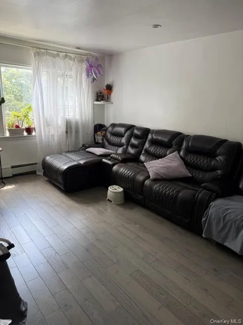 69-20 140th Street, New York, NY, 2 Bedrooms Bedrooms, 4 Rooms Rooms,1 BathroomBathrooms,Residential,For Rent,140th,0,1044916 69-20 140th Street, New York, NY, 2 Bedrooms Bedrooms, 4 Rooms Rooms,1 BathroomBathrooms,Residential,For Rent,140th,0,1044916