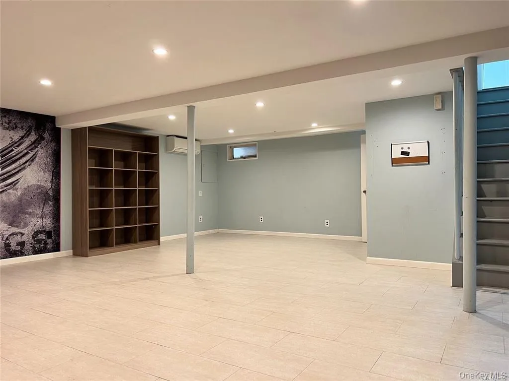 14 Hicks Avenue, Oyster Bay, NY, 3 Bedrooms Bedrooms, 6 Rooms Rooms,2 BathroomsBathrooms,Residential Lease,For Rent,Hicks,0,1044917 14 Hicks Avenue, Oyster Bay, NY, 3 Bedrooms Bedrooms, 6 Rooms Rooms,2 BathroomsBathrooms,Residential Lease,For Rent,Hicks,0,1044917