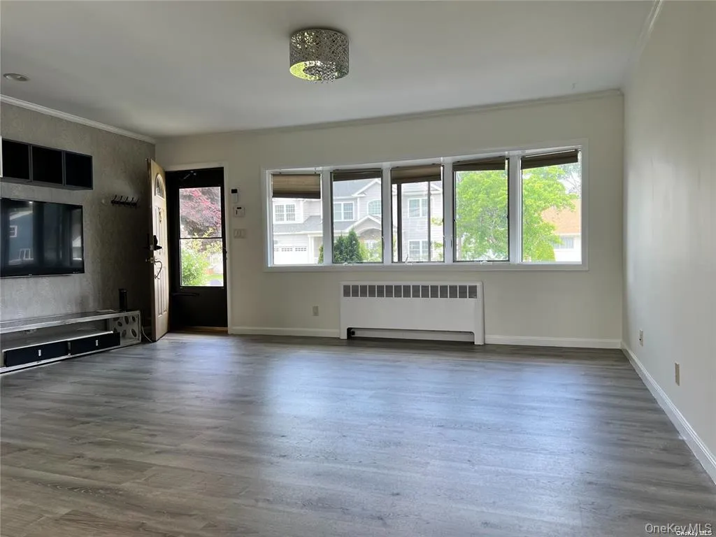 14 Hicks Avenue, Oyster Bay, NY, 3 Bedrooms Bedrooms, 6 Rooms Rooms,2 BathroomsBathrooms,Residential Lease,For Rent,Hicks,0,1044917 14 Hicks Avenue, Oyster Bay, NY, 3 Bedrooms Bedrooms, 6 Rooms Rooms,2 BathroomsBathrooms,Residential Lease,For Rent,Hicks,0,1044917