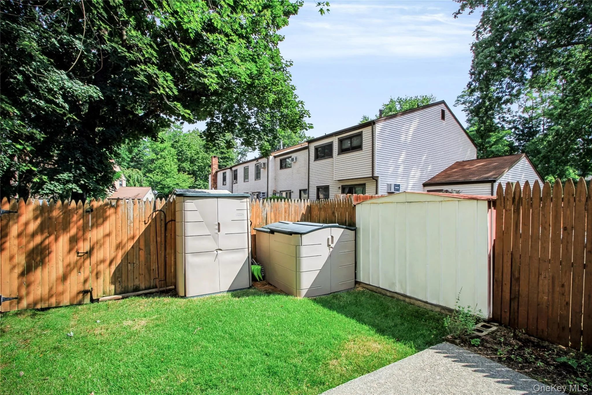 4 Sycamore Drive, Beacon, NY, 3 Bedrooms Bedrooms, 7 Rooms Rooms,1 BathroomBathrooms,Residential,For Rent,Sycamore,0,1044925 4 Sycamore Drive, Beacon, NY, 3 Bedrooms Bedrooms, 7 Rooms Rooms,1 BathroomBathrooms,Residential,For Rent,Sycamore,0,1044925